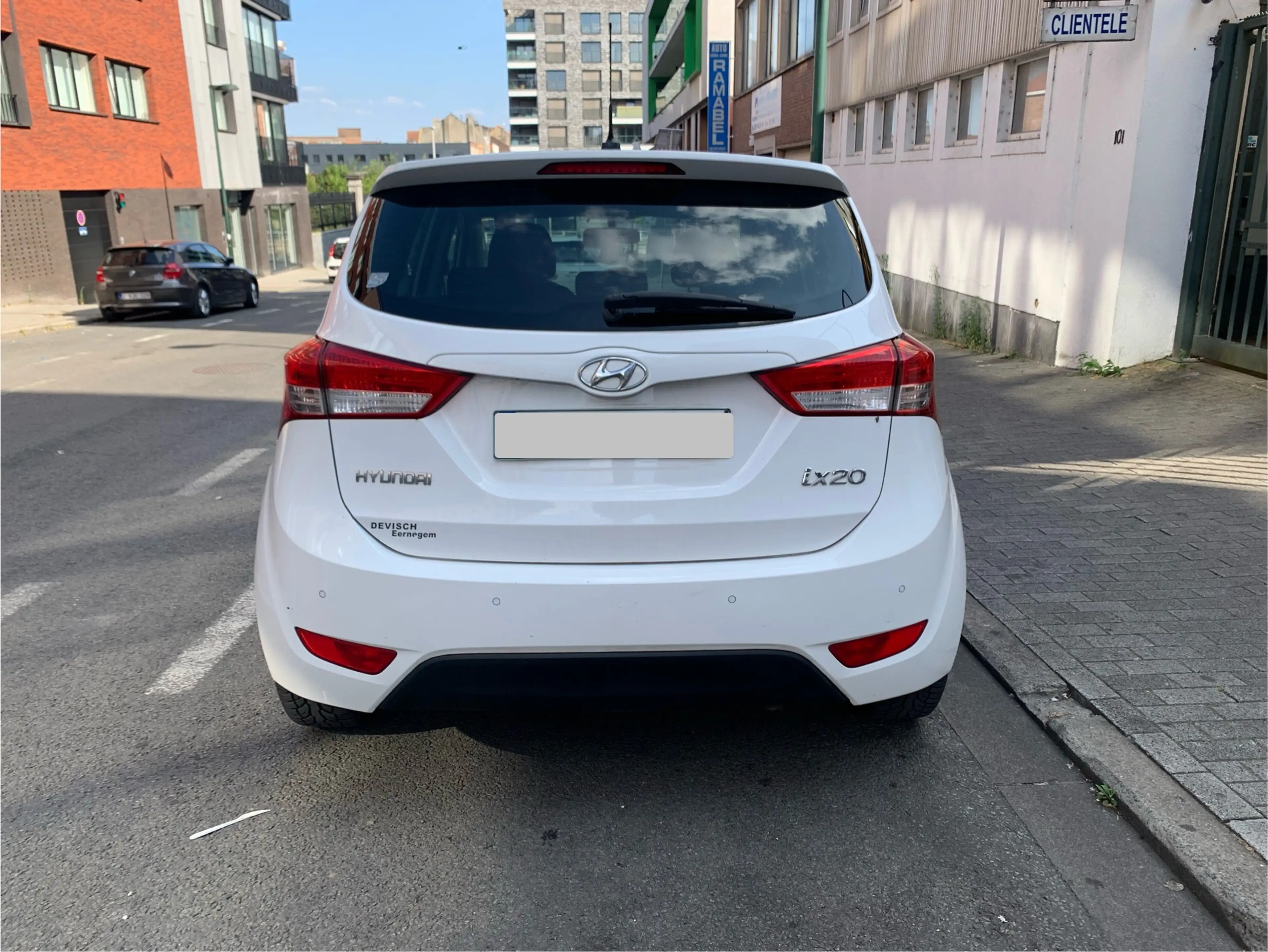 Hyundai iX20 iX20 1.6i Lounge — photo 4
