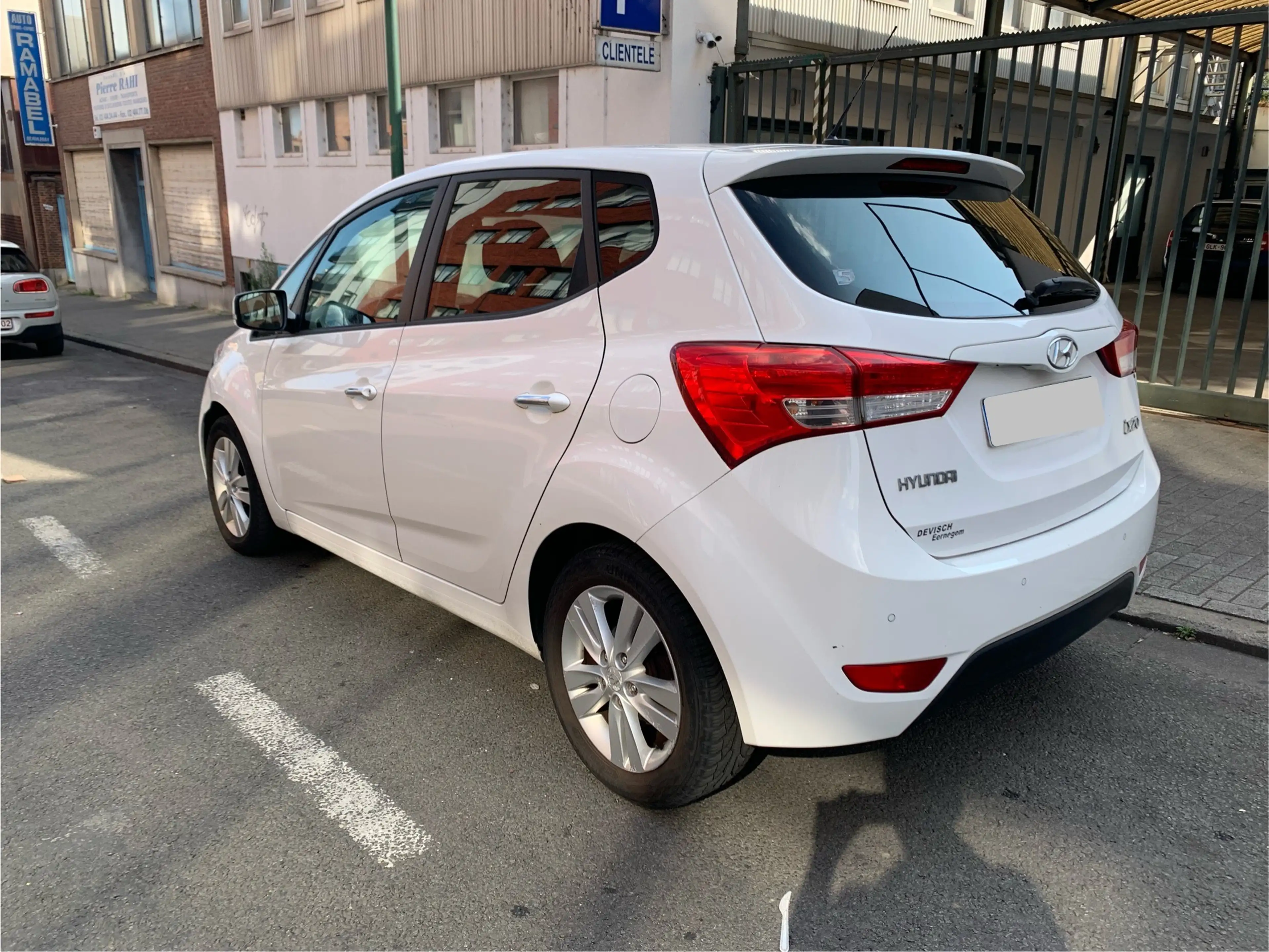 Hyundai iX20 iX20 1.6i Lounge — photo 3
