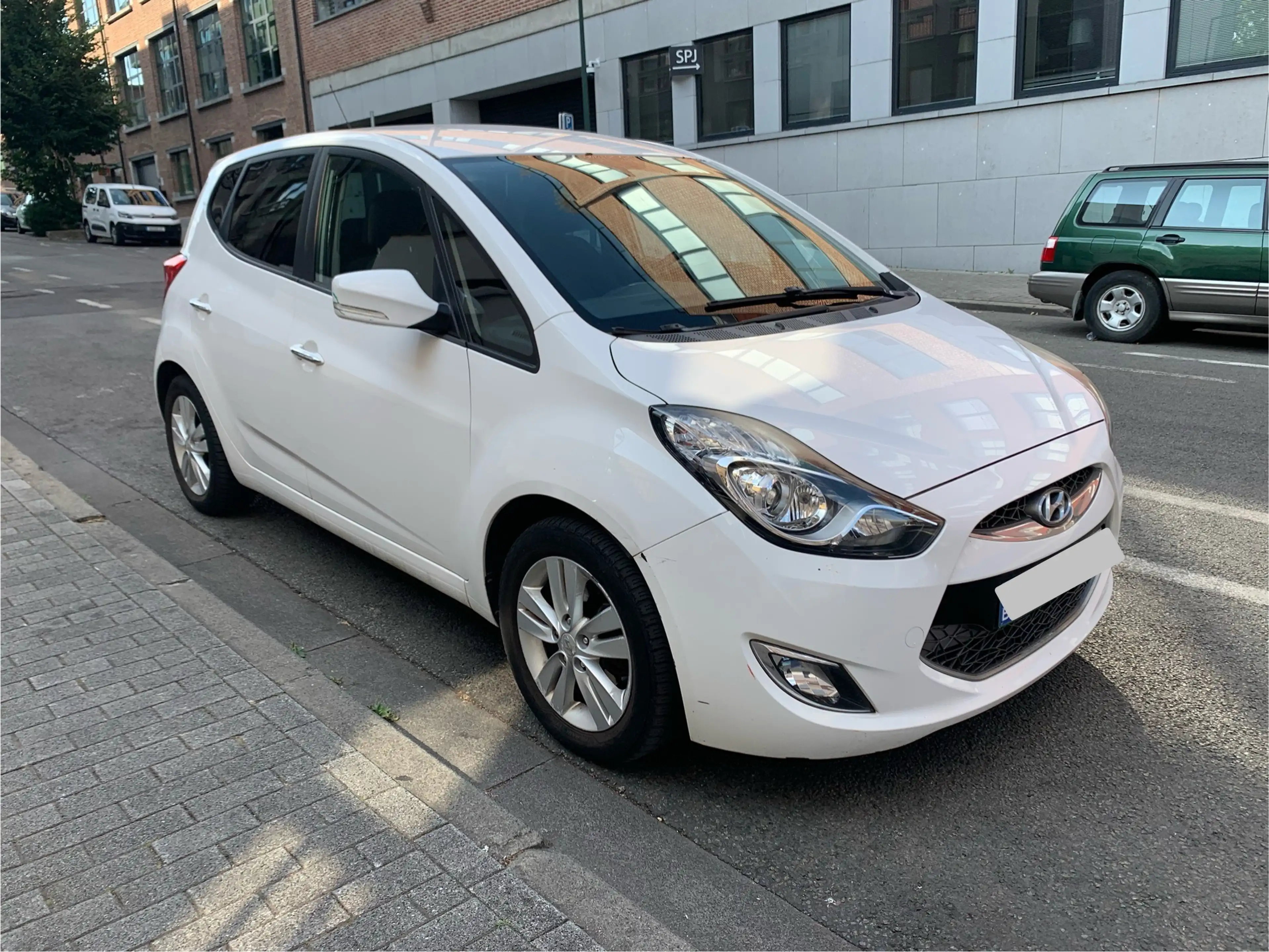 Hyundai iX20 iX20 1.6i Lounge — photo 2