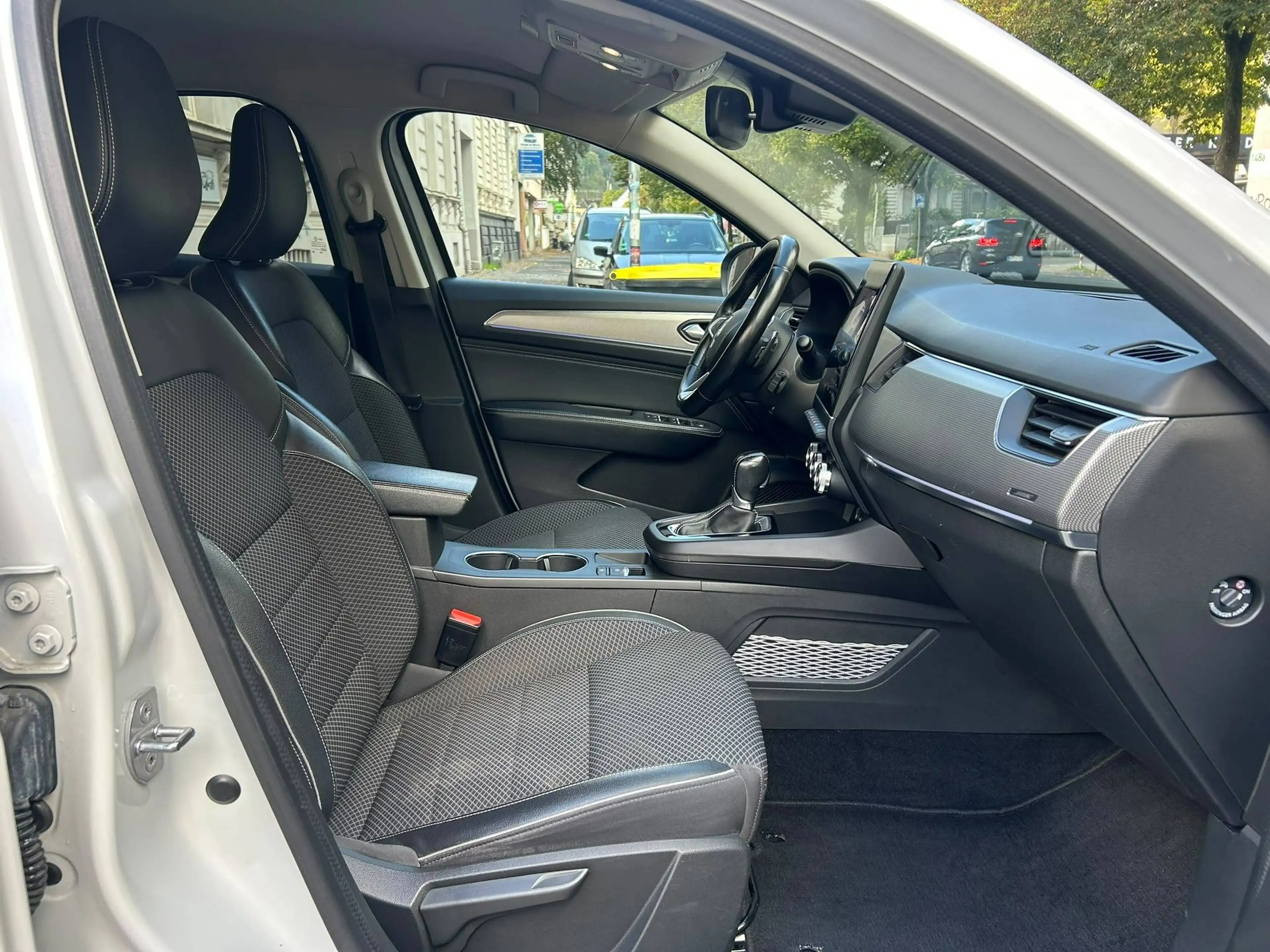 Renault Arkana 1.3 TCe Aut. Intens BOSE/LED/T-Leder/1.Hand — photo 12