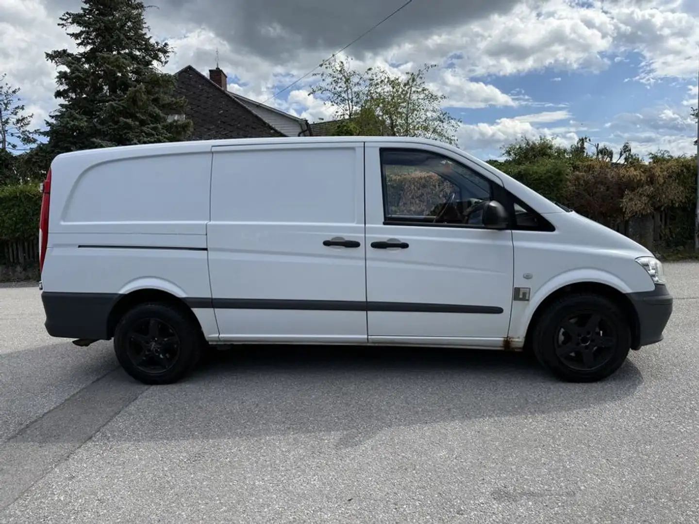 Mercedes-Benz Vito 110 CDI lang **KLIMA**5700€**NETTO** Weiß - 2