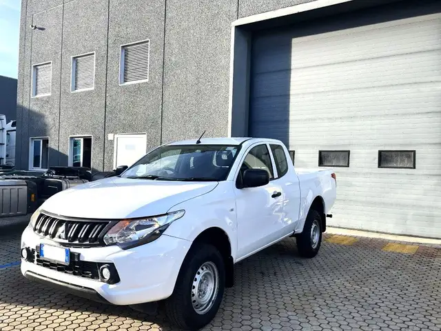 Mitsubishi L200 pickup 4x4