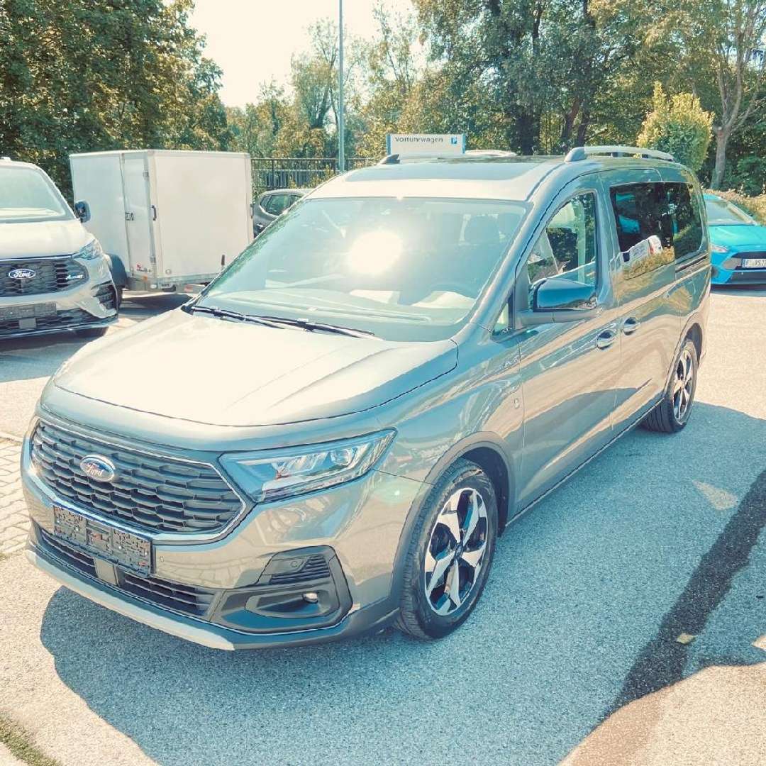 Ford Grand Tourneo nuo 459 €/ mėn Dyzelinas 2022m. Mikroautobusas Mechaninė