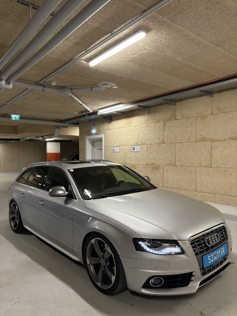 Audi S4 *400PS*Avant 3,0 TFSI quattro Šedá - 2