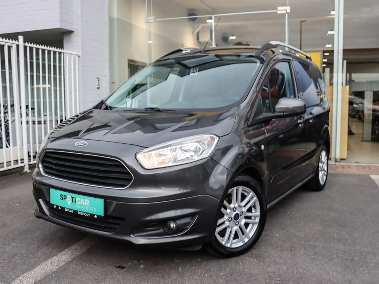 Ford Tourneo Connect TITANIUM 1.0 |NAVIGATIE|AIRCO|5pl. Grijs - 1