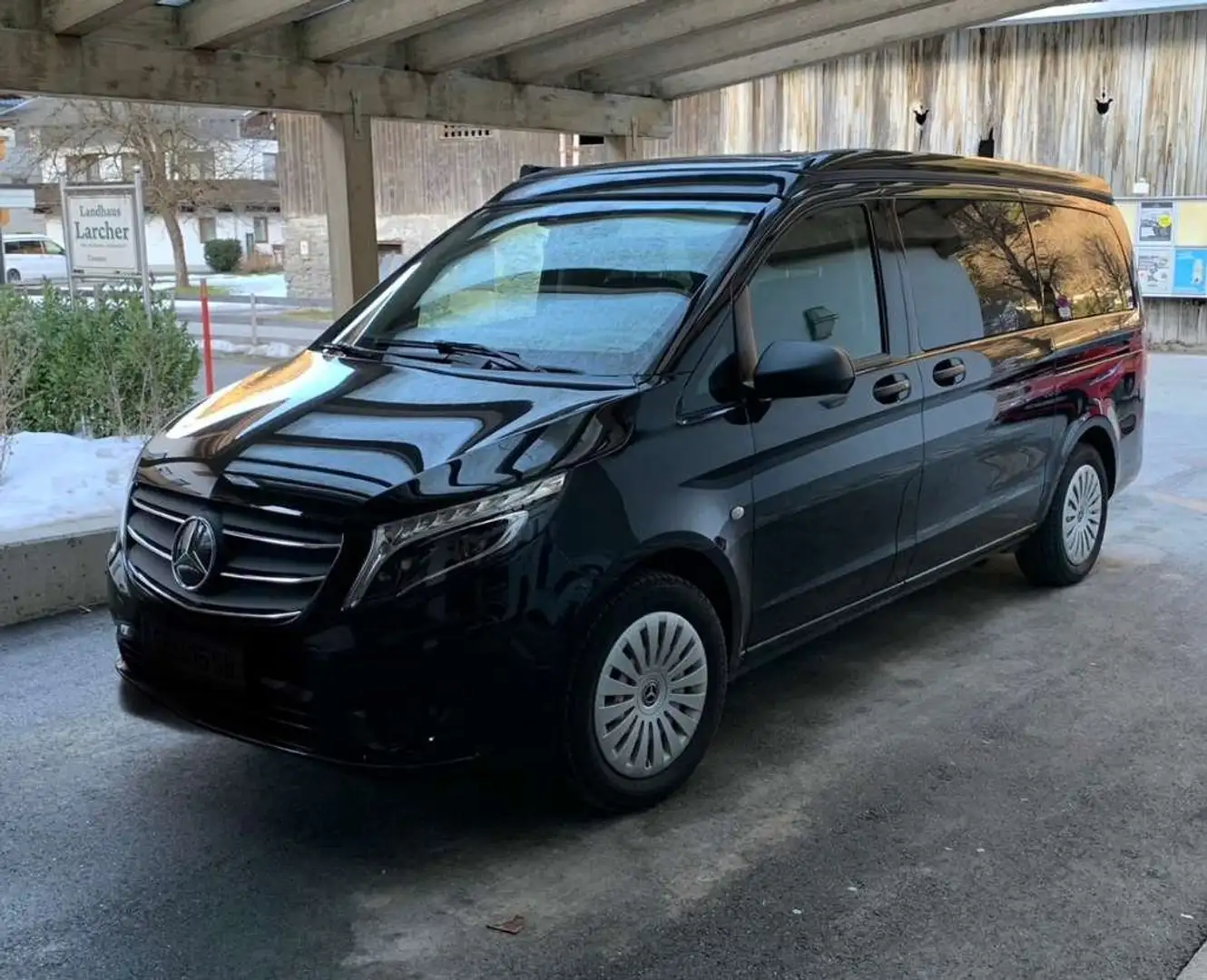 Mercedes-Benz Vito Marco Polo Schwarz - 1