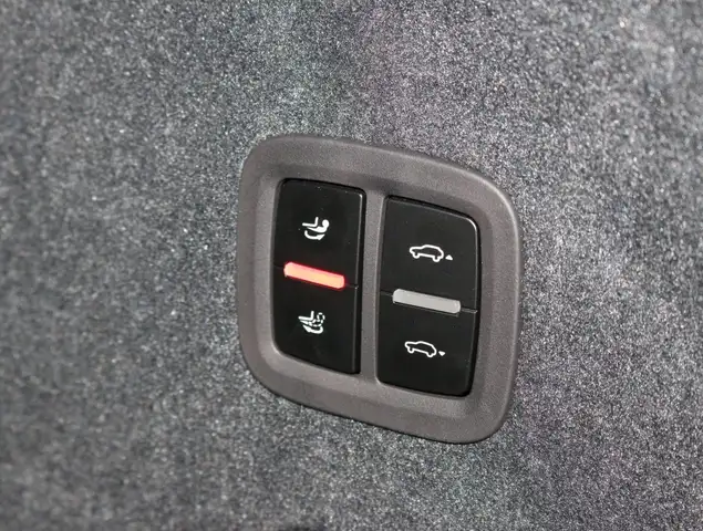 Porsche Cayenne view 9