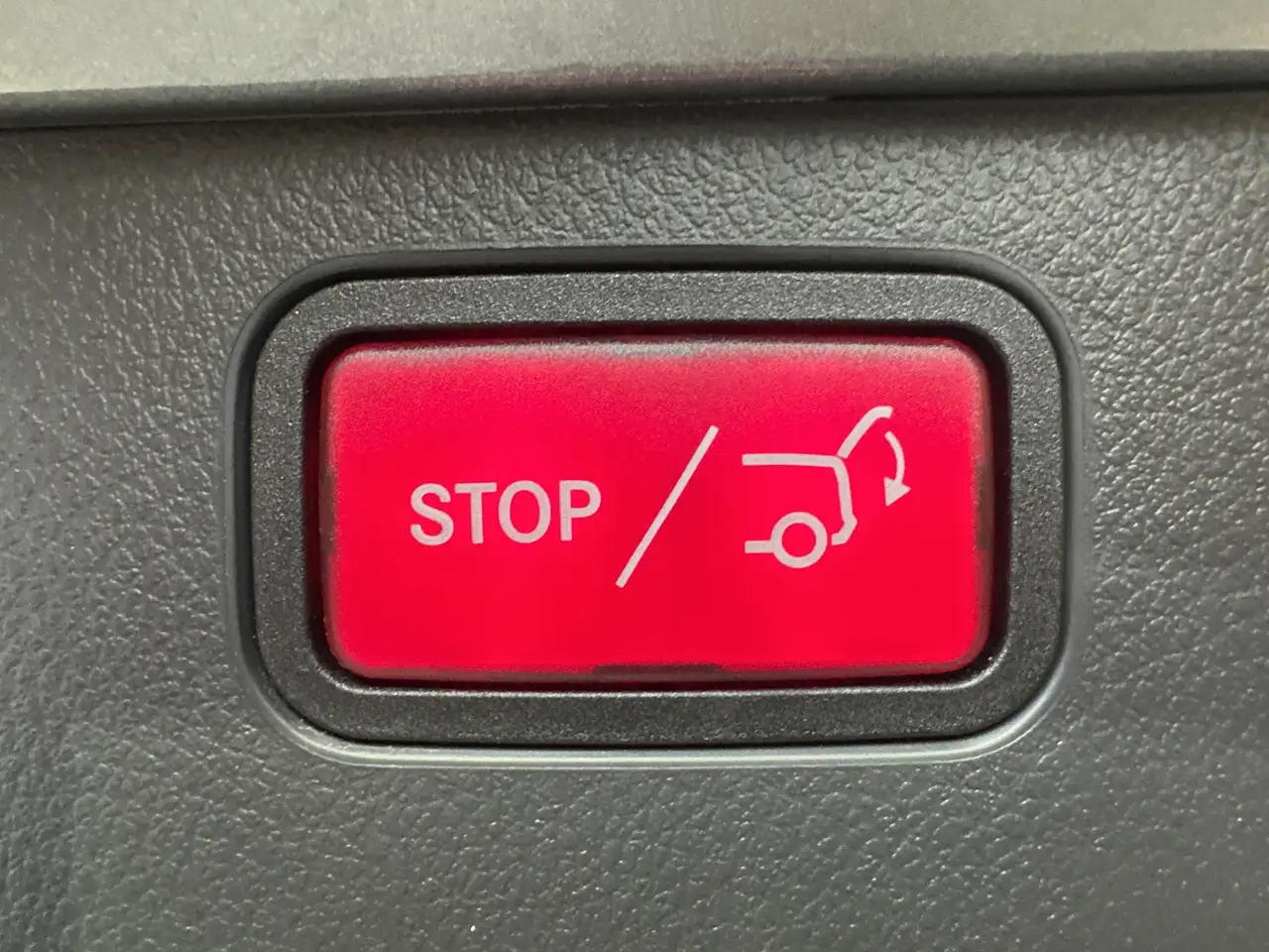 Mercedes-Benz C 220 T Avantgarde NAV+LED+AHK+PARK-PAKET+17ZO 7