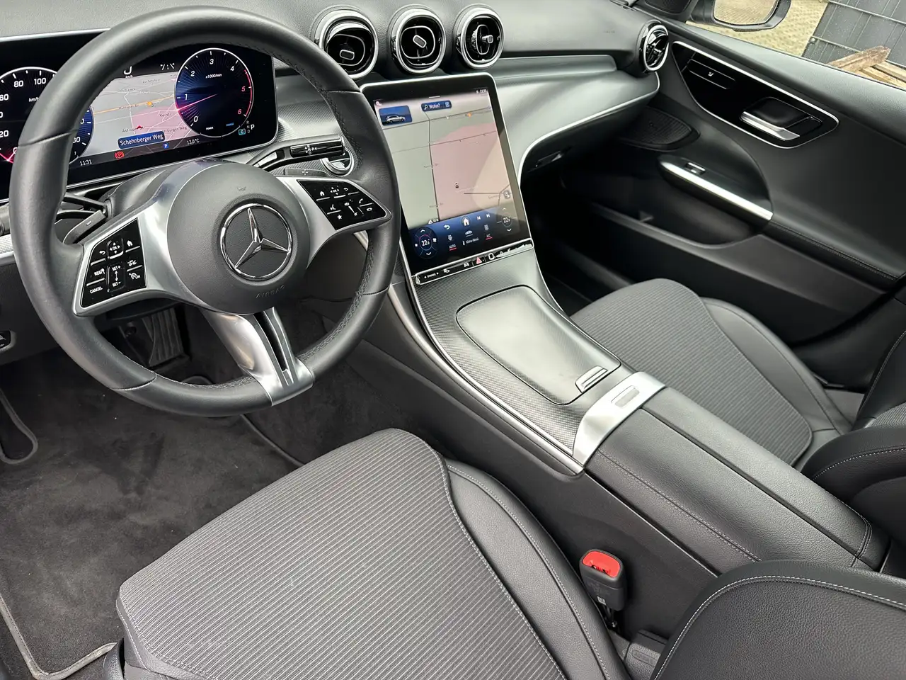 Mercedes-Benz C 220 T Avantgarde NAV+LED+AHK+PARK-PAKET+17ZO 9