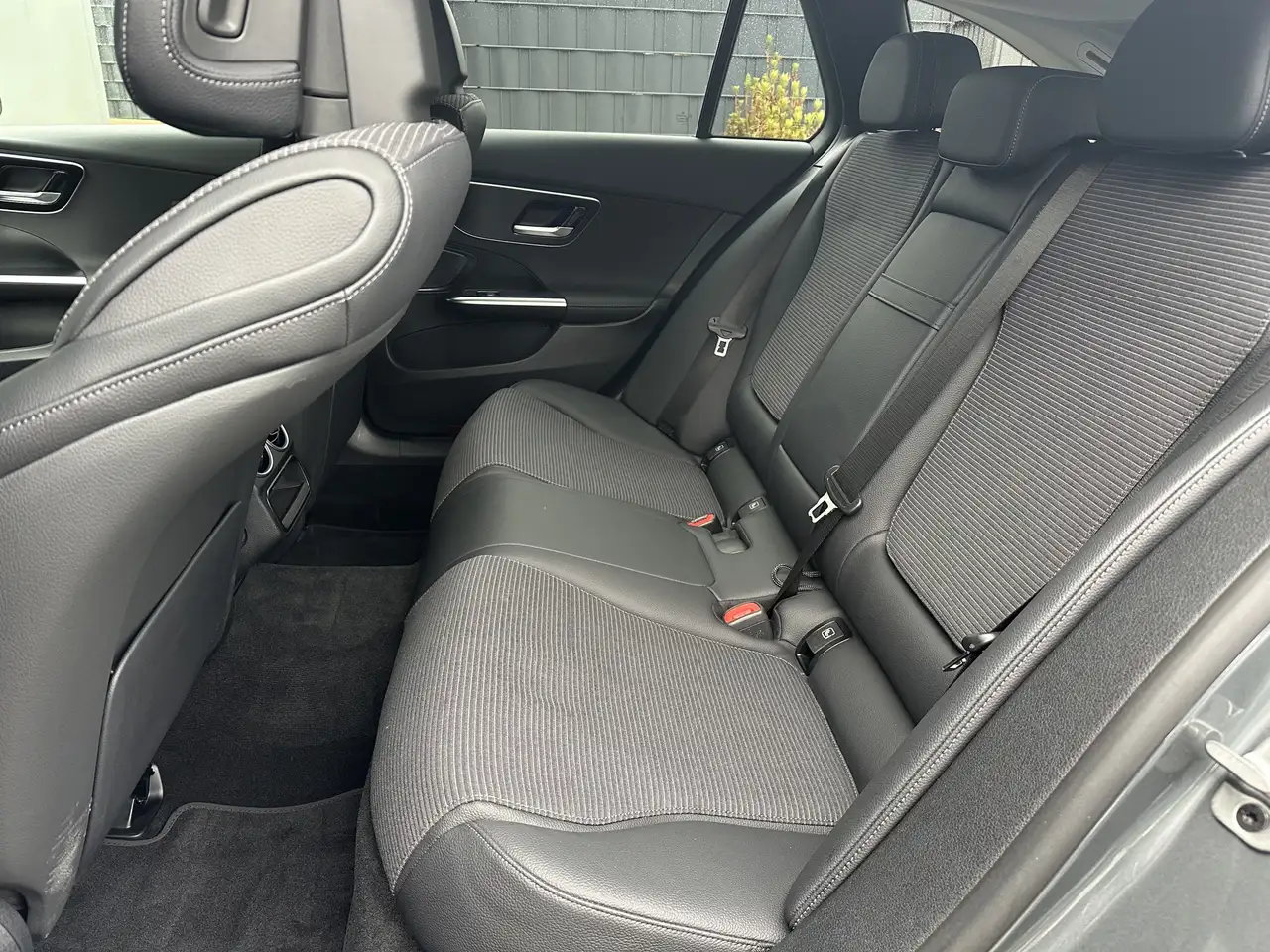 Mercedes-Benz C 220 T Avantgarde NAV+LED+AHK+PARK-PAKET+17ZO 11