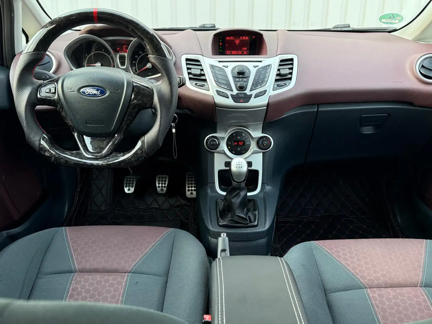 Ford Fiesta 1.6 Ghia 120PK,Stoelverwarming,Airco,ElektrischeRa Black - 2