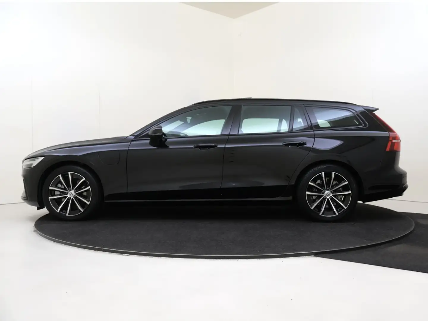 Volvo V60 T6 Plus Dark | Trekhaak | Panoramadak | 360° Camer Noir - 2