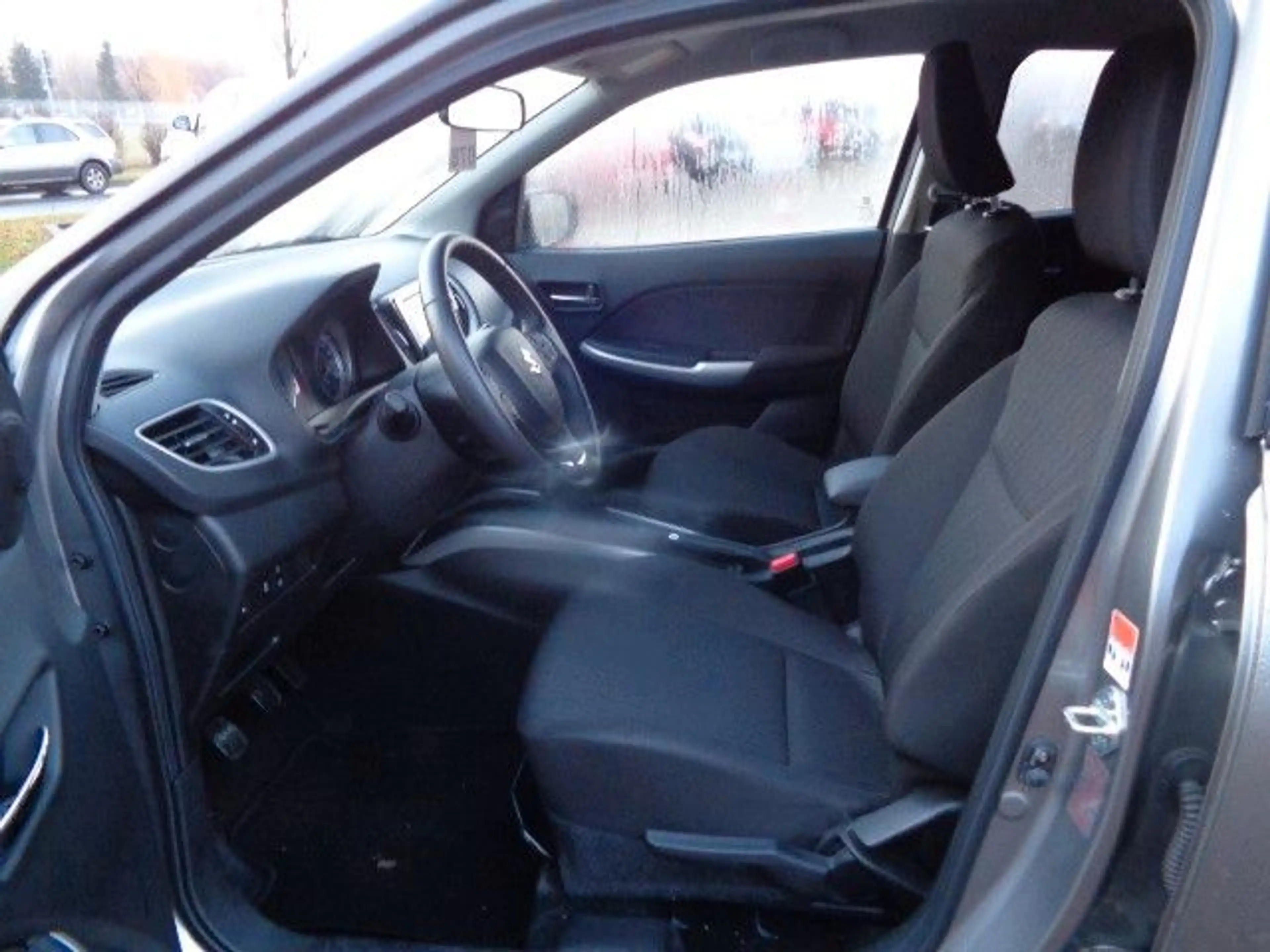 Suzuki Baleno 1.0 BOOSTERJET SR/WR — photo 3