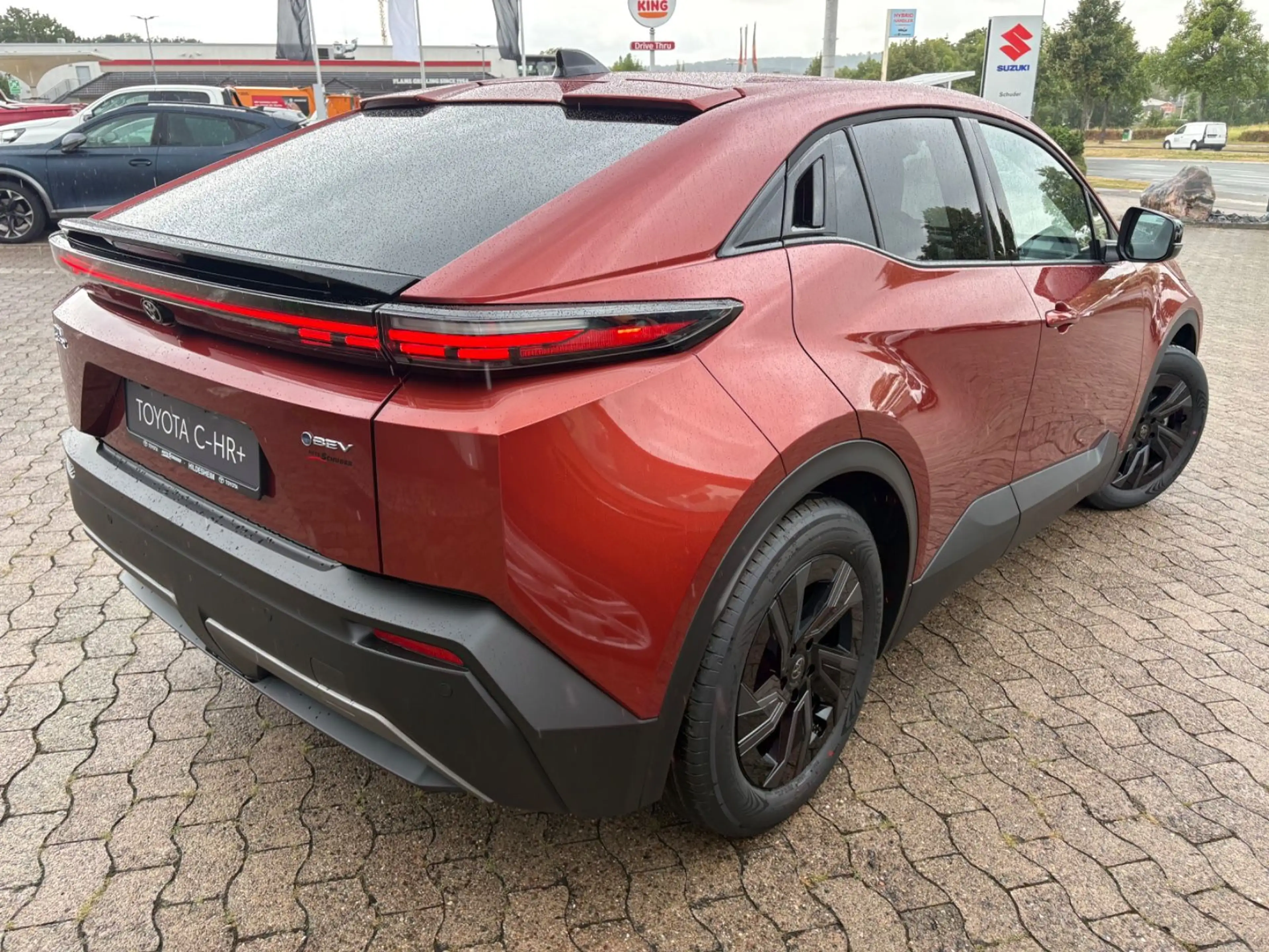 Toyota C-HR +  Teamplayer **SOFORT** — photo 2