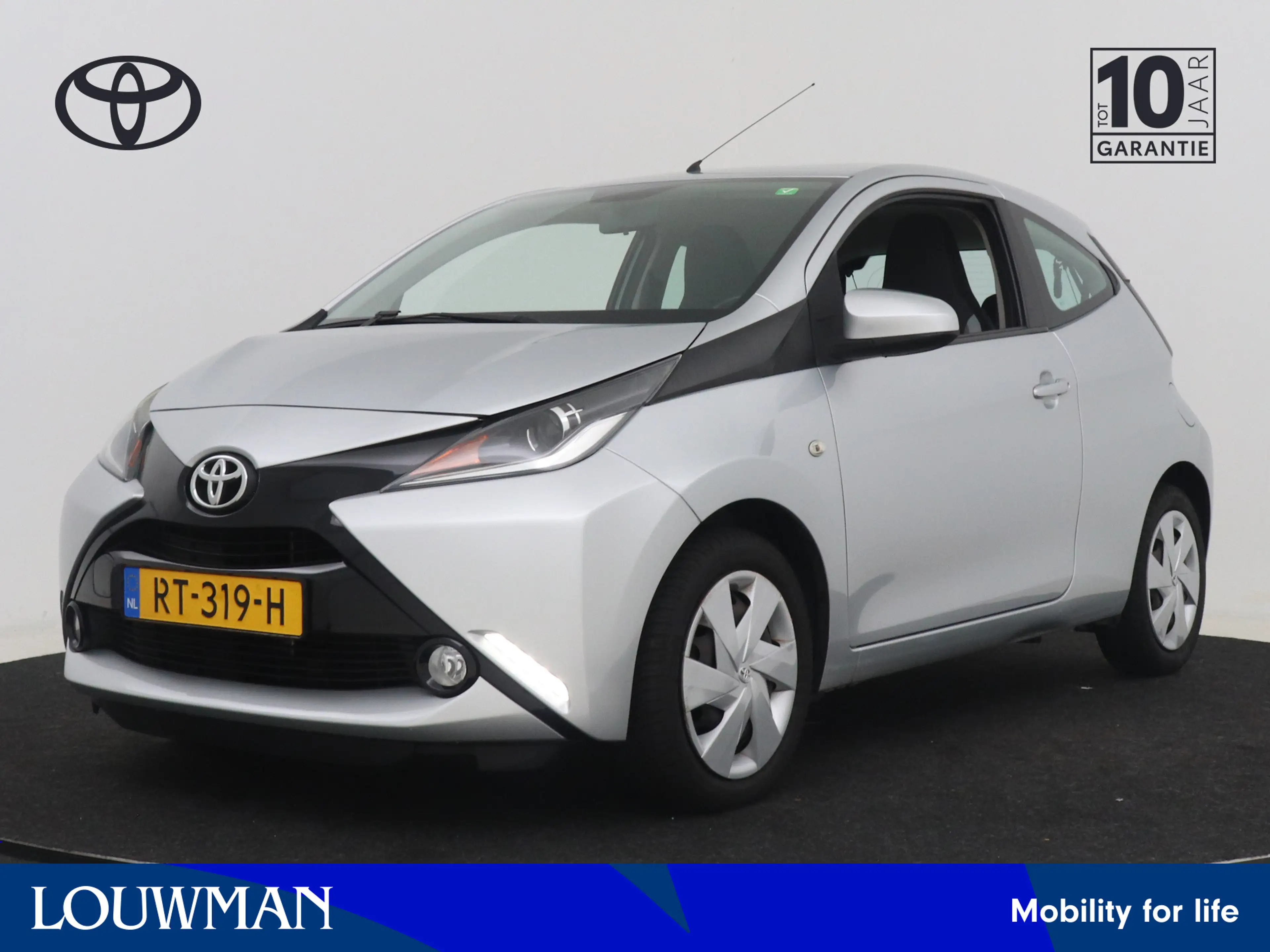 Toyota Aygo 1.0 VVT-i x-play Automaat | Airco | Achteruitrijca