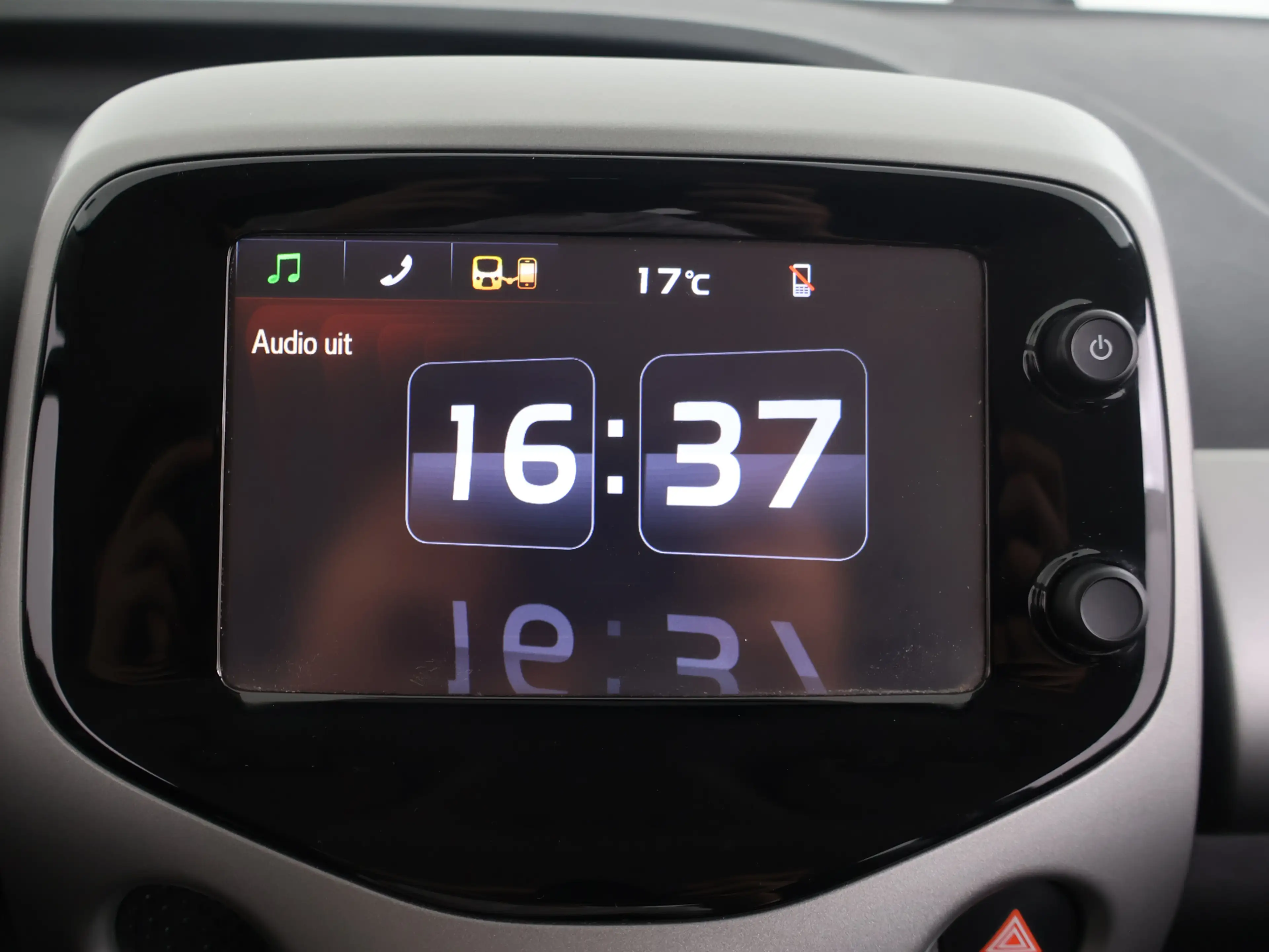 Toyota Aygo 1.0 VVT-i x-play Automaat | Airco | Achteruitrijca — photo 6
