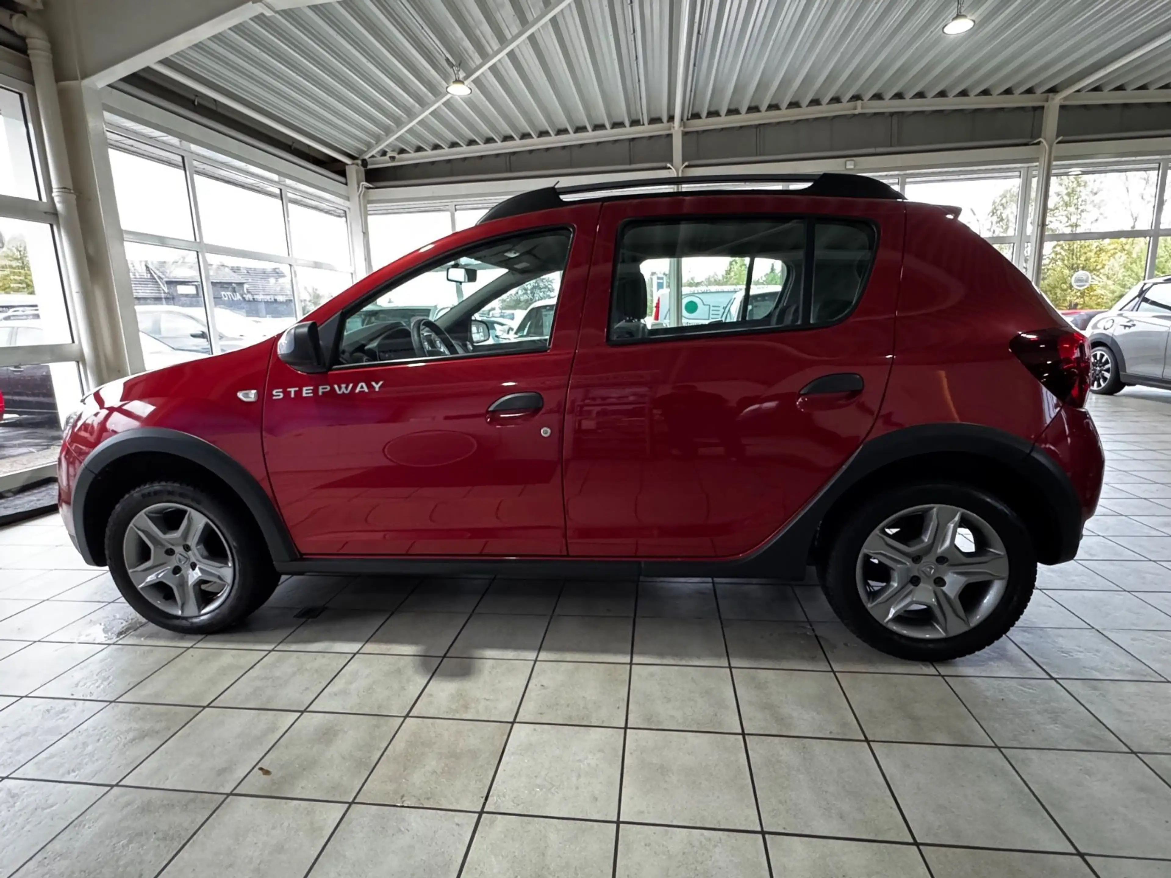 Dacia Sandero II Stepway Prestige/1.HD/NAVI/SHZ/PDC — photo 2