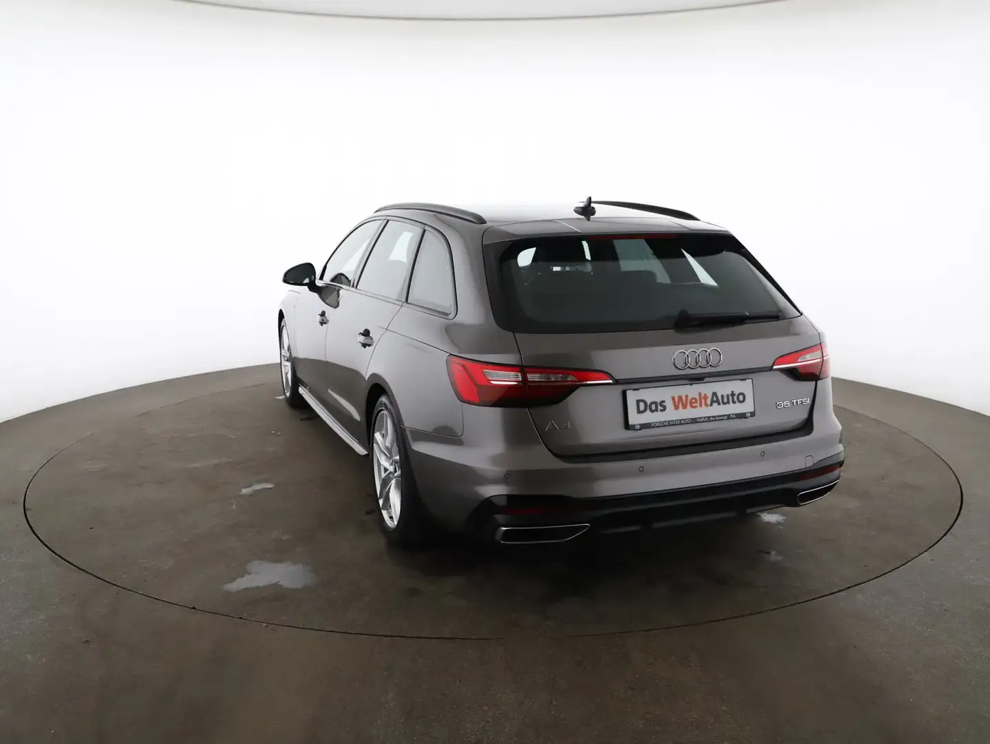 Audi A4 35 TFSI S line Grau - 2
