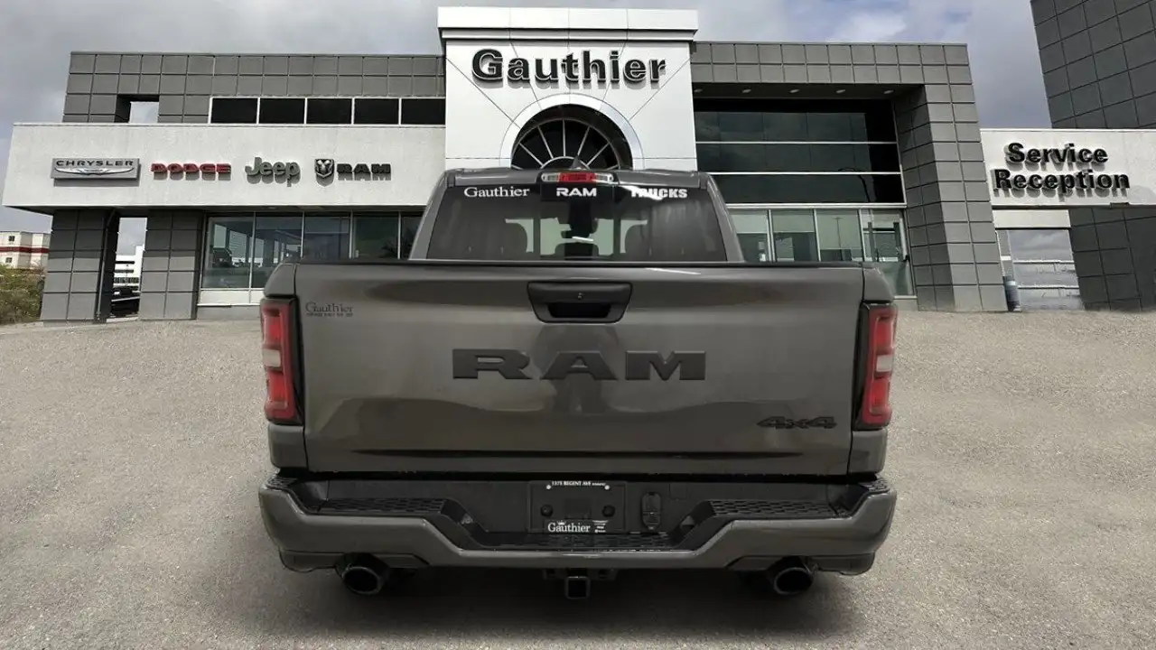 RAM 1500 снимка RAM 1500