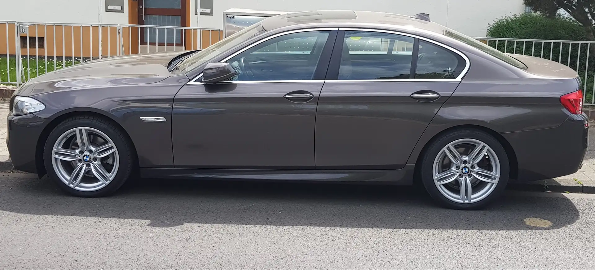 BMW 520 520d Aut. Kahverengi - 2