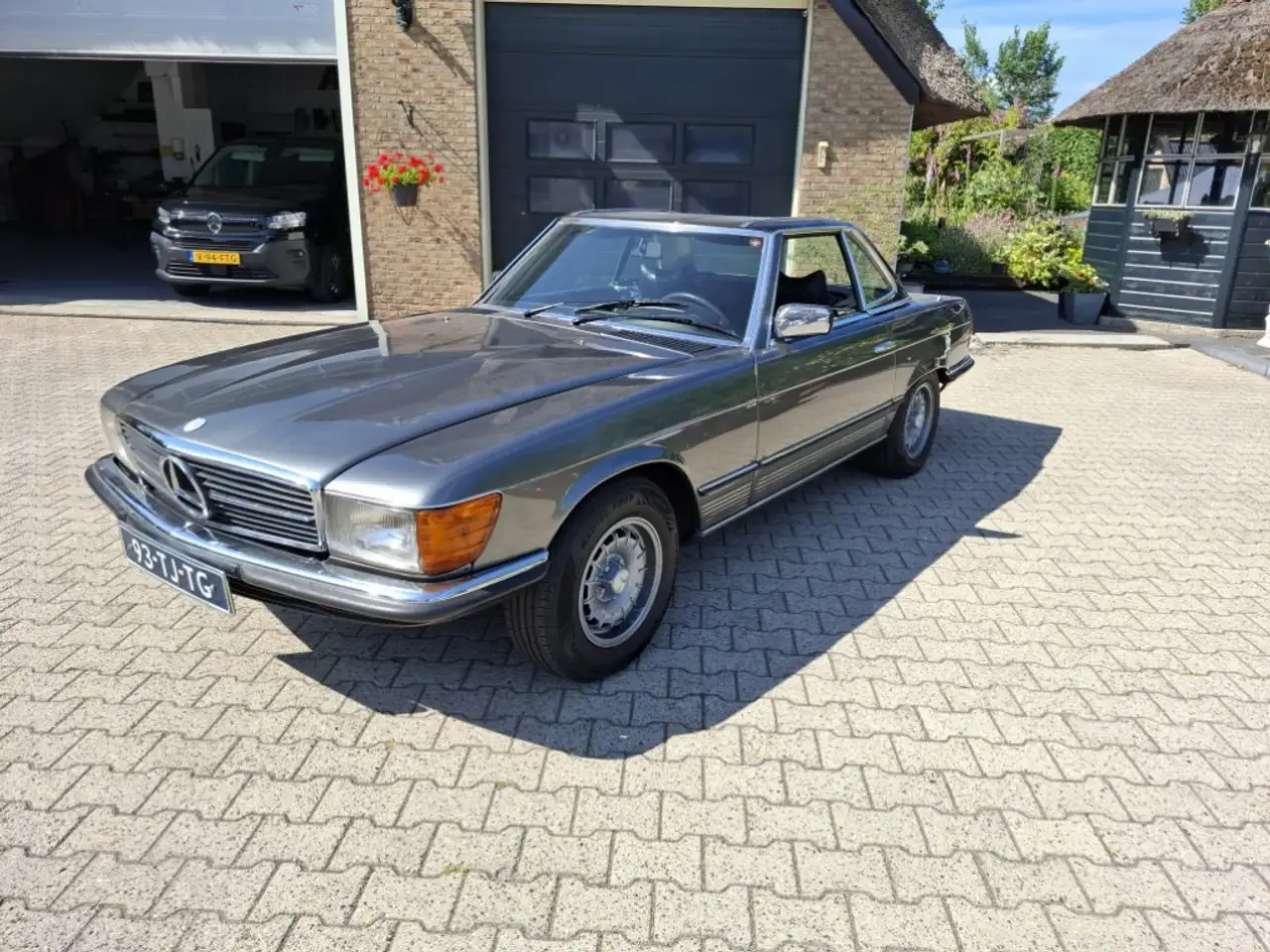 Mercedes-Benz SL 280
