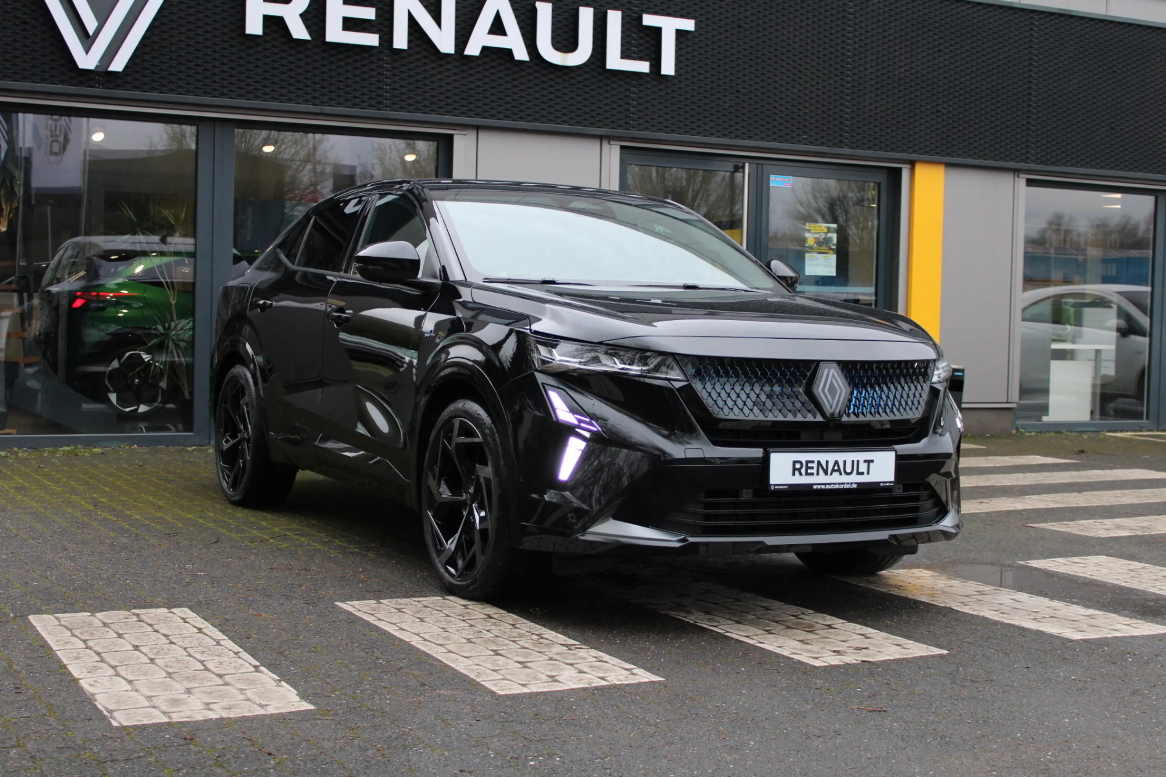 Renault Rafale Atelier Alpine Plug-in Hybrid 300 4x4