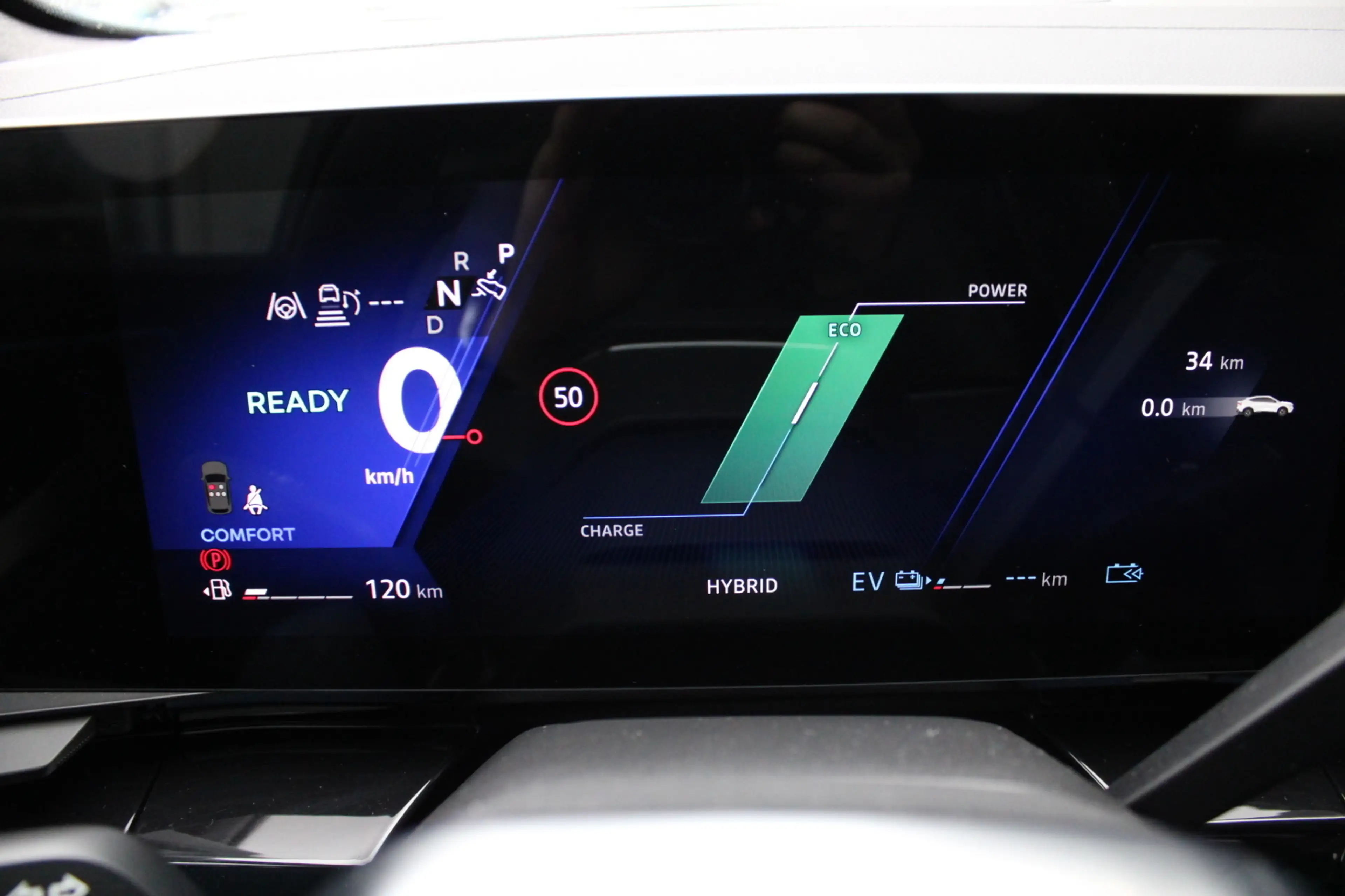 Renault Rafale Atelier Alpine Plug-in Hybrid 300 4x4 — photo 13
