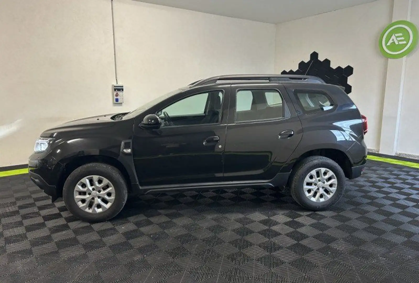 Dacia Duster 1.3 TCe FAP Confort 4x2 Schwarz - 2