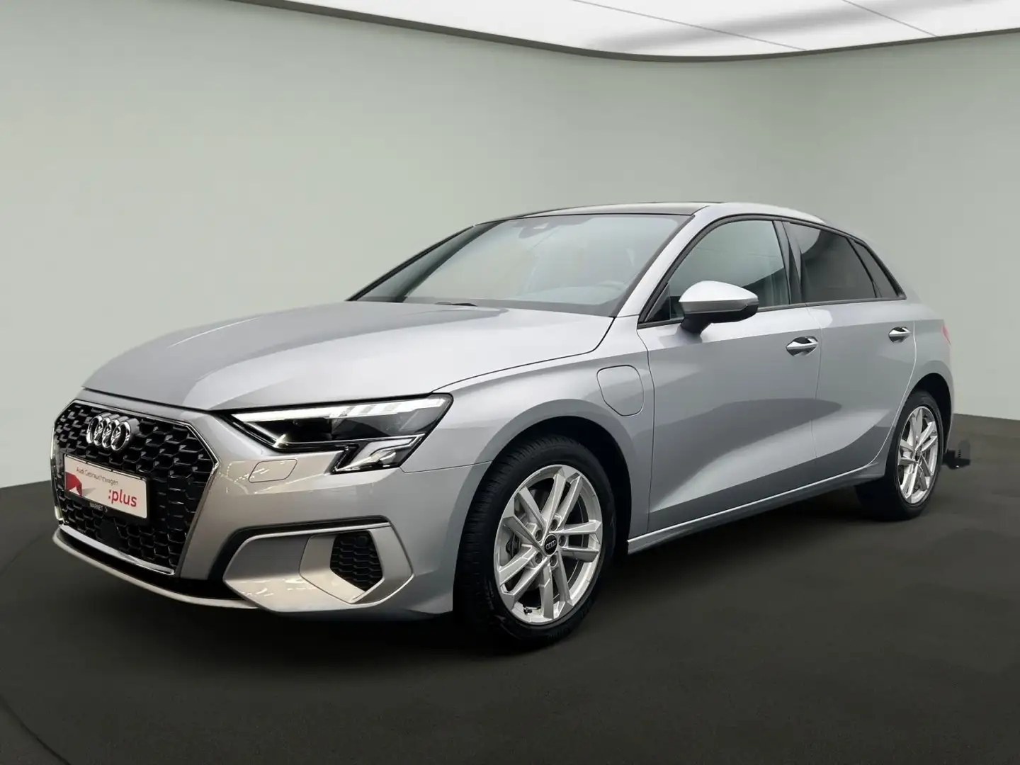 Audi A3 40 TFSI e Advanced*Navi*LED*PDC*Pan Silber - 2