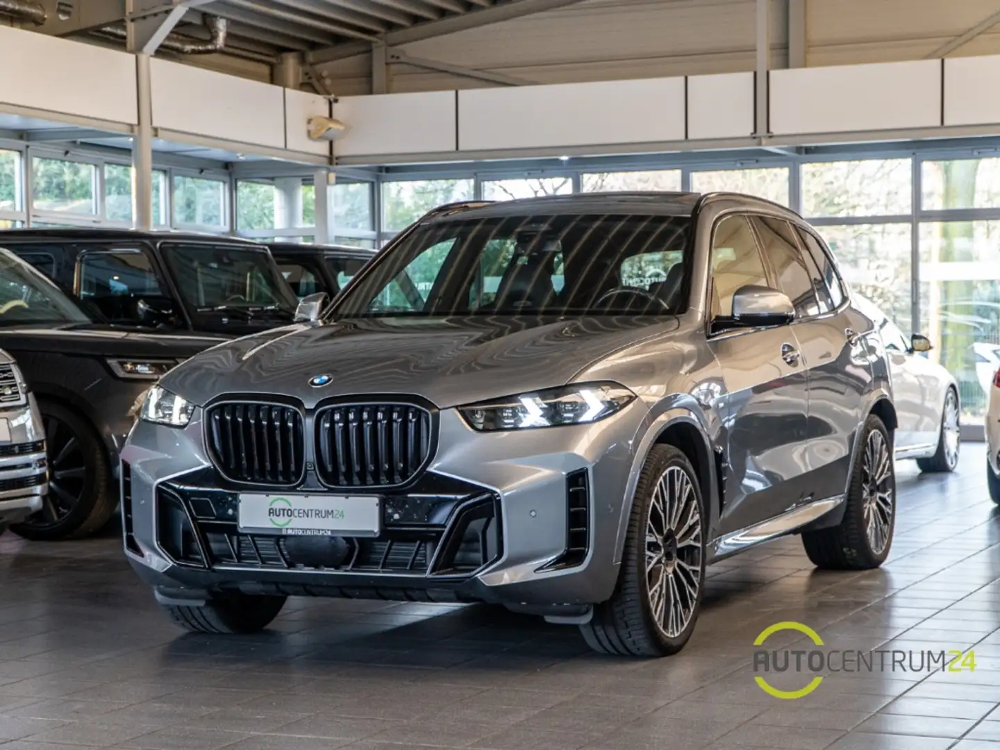 BMW X5 30d MSport 7-Sitzer HK Pano Carbon Luft AHK Grau - 2