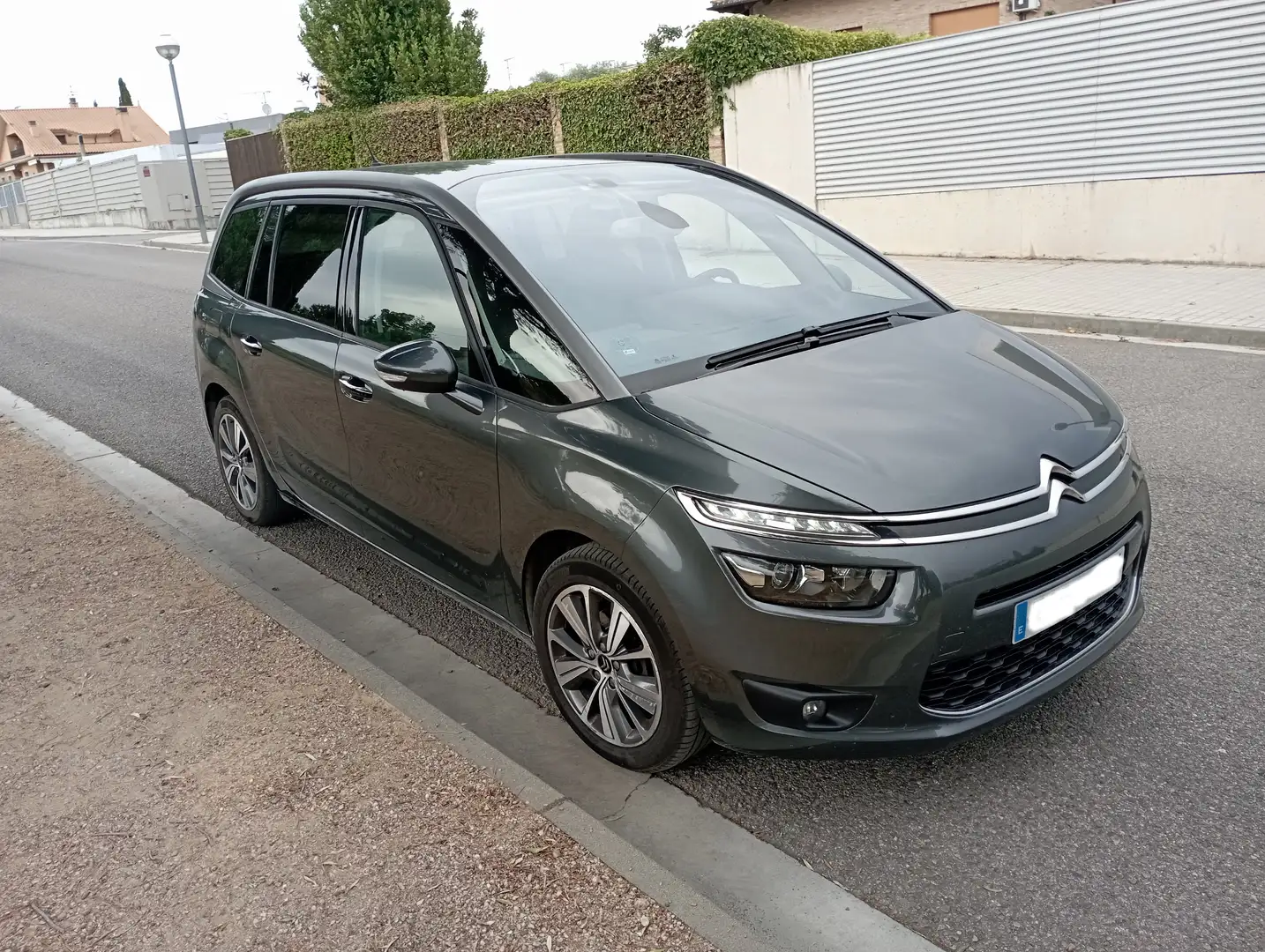 Citroen Grand C4 Picasso G.Picasso 1.6BlueHDi S Gris - 2
