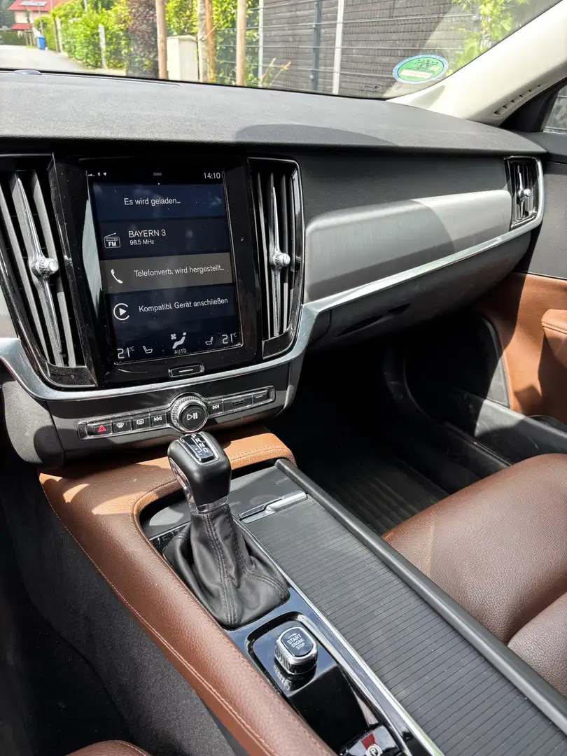 Volvo V90 D 4 Momentum Gri - 2