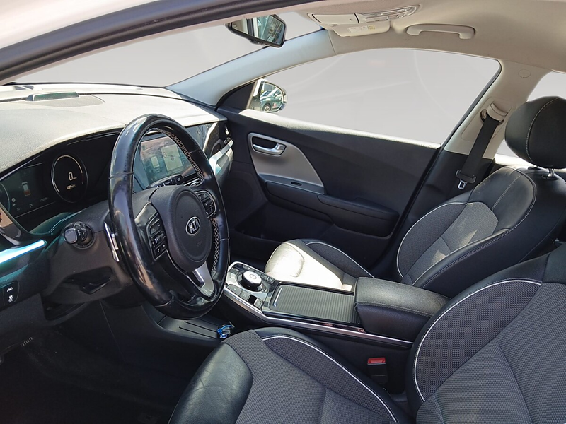 Kia e-Niro Niro EV 64kWh long Range Silber Aut. *unfallfrei* — photo 11