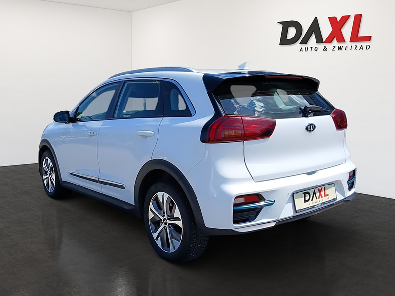 Kia e-Niro Niro EV 64kWh long Range Silber Aut. *unfallfrei* — photo 7