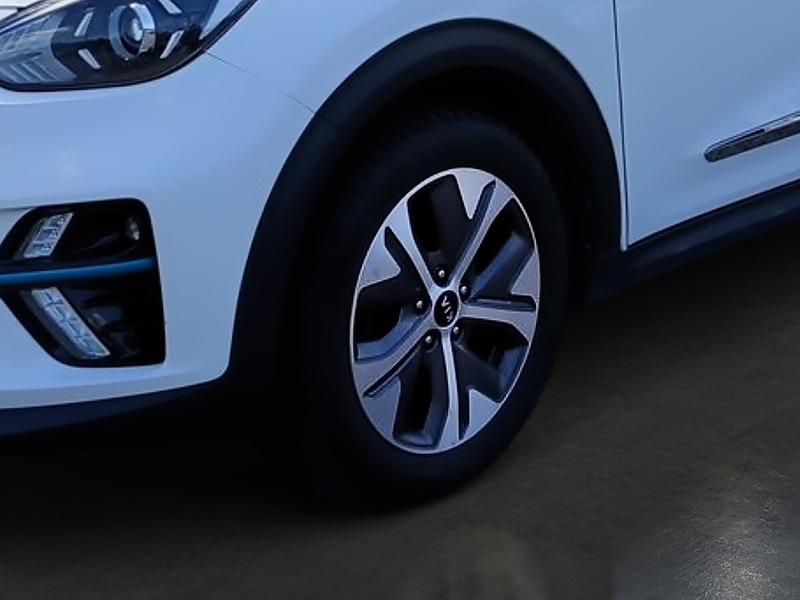 Kia e-Niro Niro EV 64kWh long Range Silber Aut. *unfallfrei* — photo 9