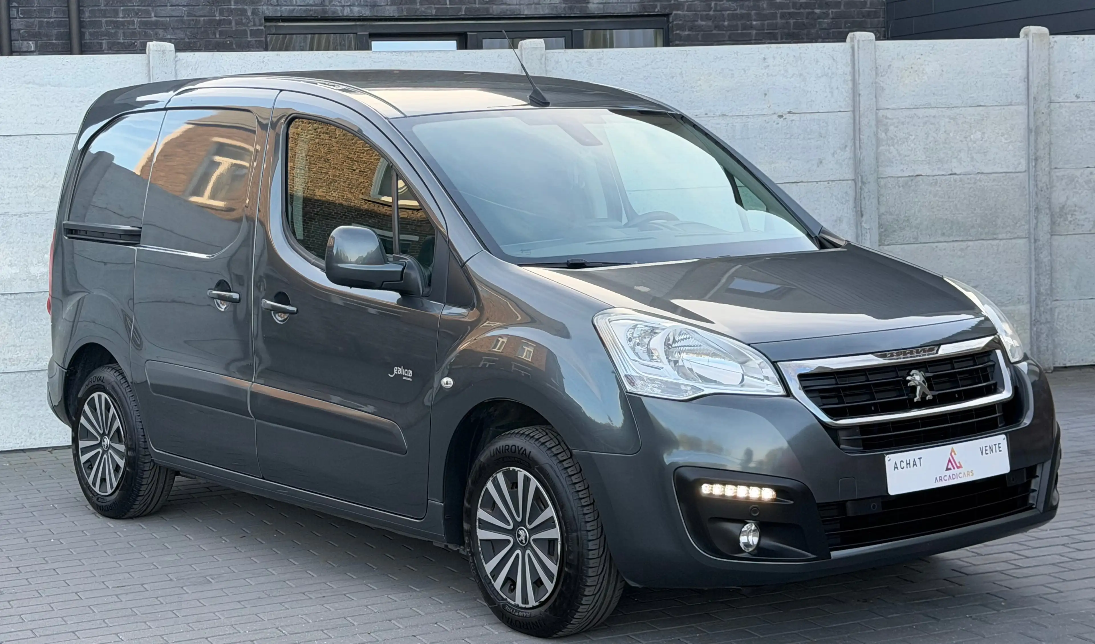 Peugeot Partner Automatique - Camera - CarPlay - 3 places - Cruise control — photo 3