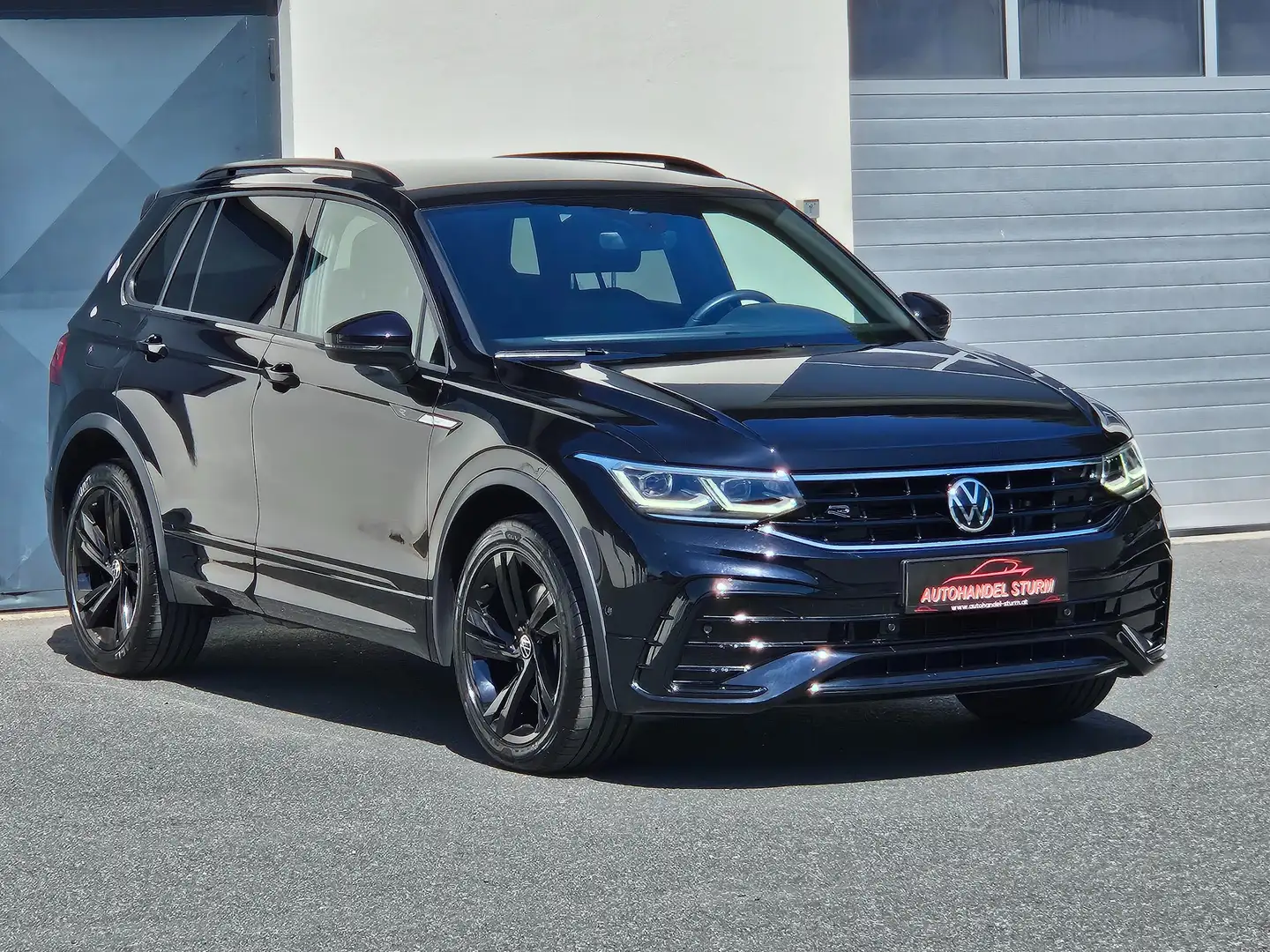 Volkswagen Tiguan 2,0 TDI 4M RLine DSG *Black*IQ.LIGHT*HarmanKardon* Schwarz - 2