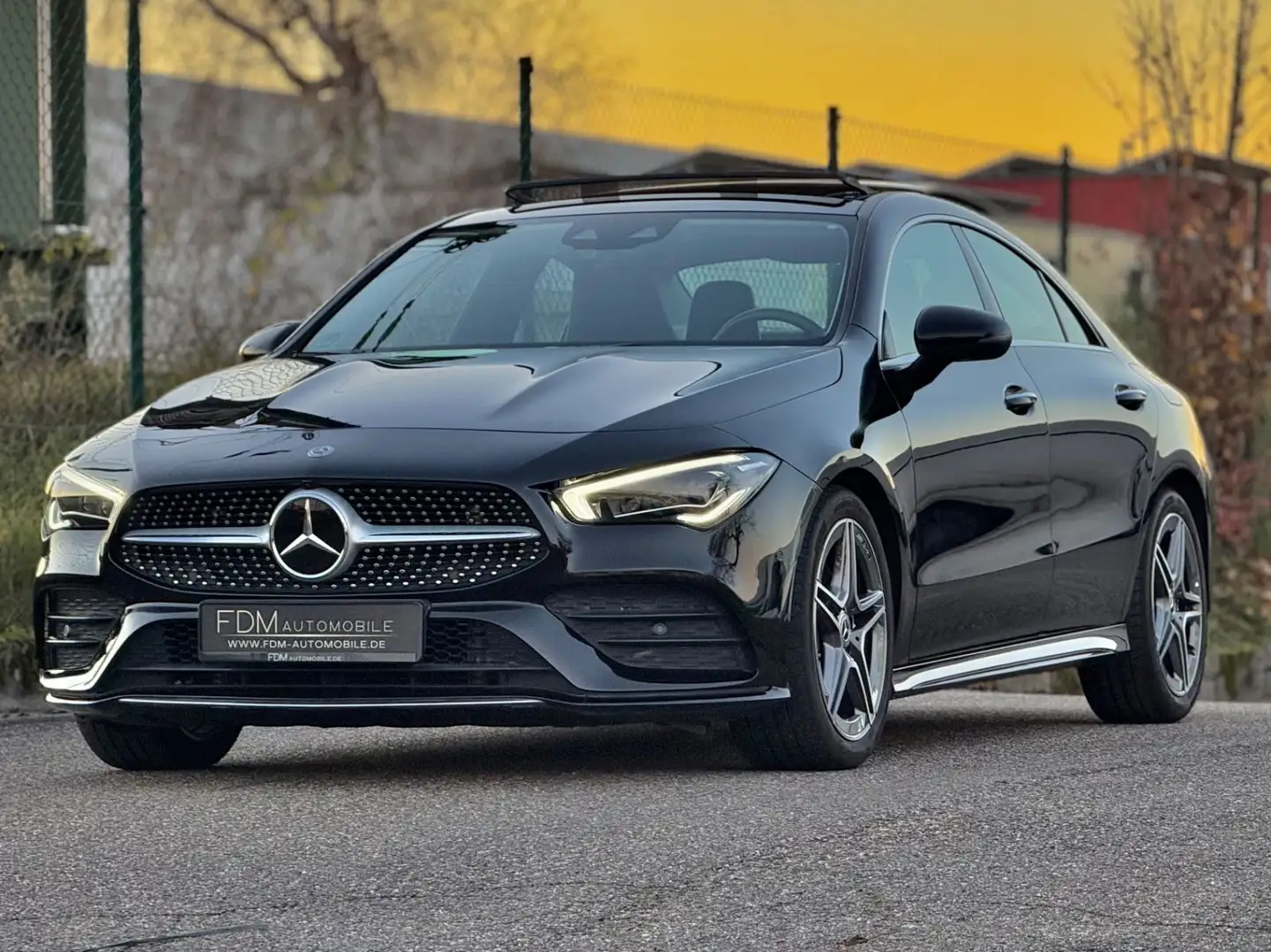 Mercedes-Benz CLA 200 *360KAMERA*BURMESTER*PANO*ALCANTARA Silber - 1