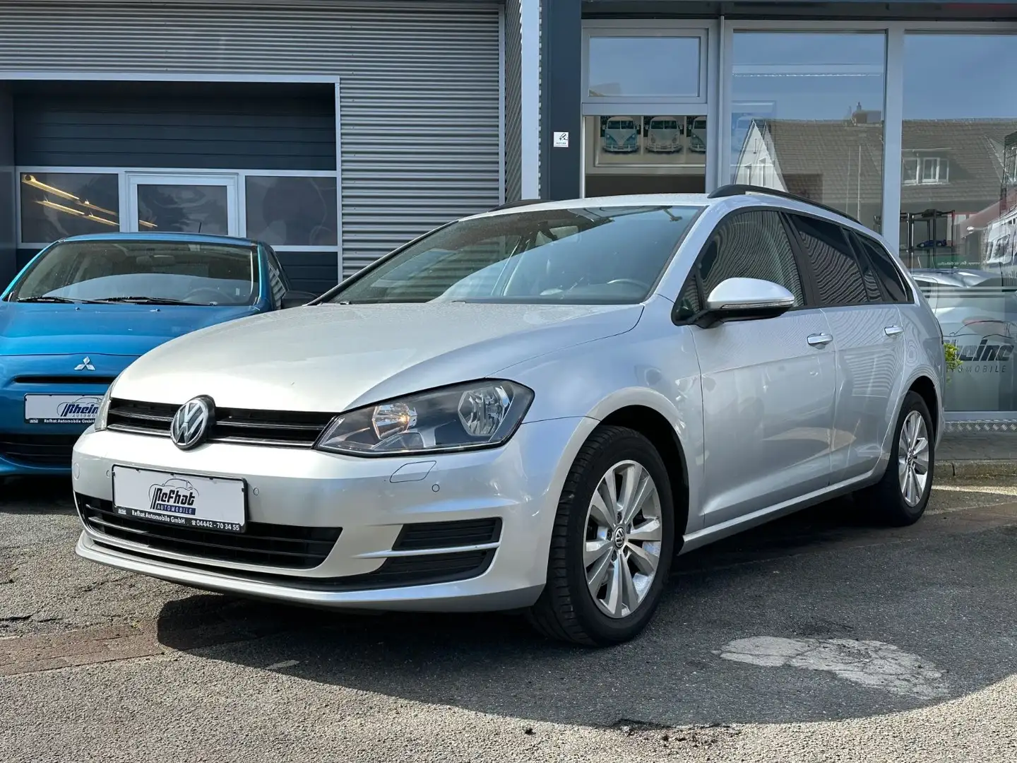 Volkswagen Golf VII Variant ComfortlineBMT*PDC*SHZ*NAVI*AHK Silber - 2