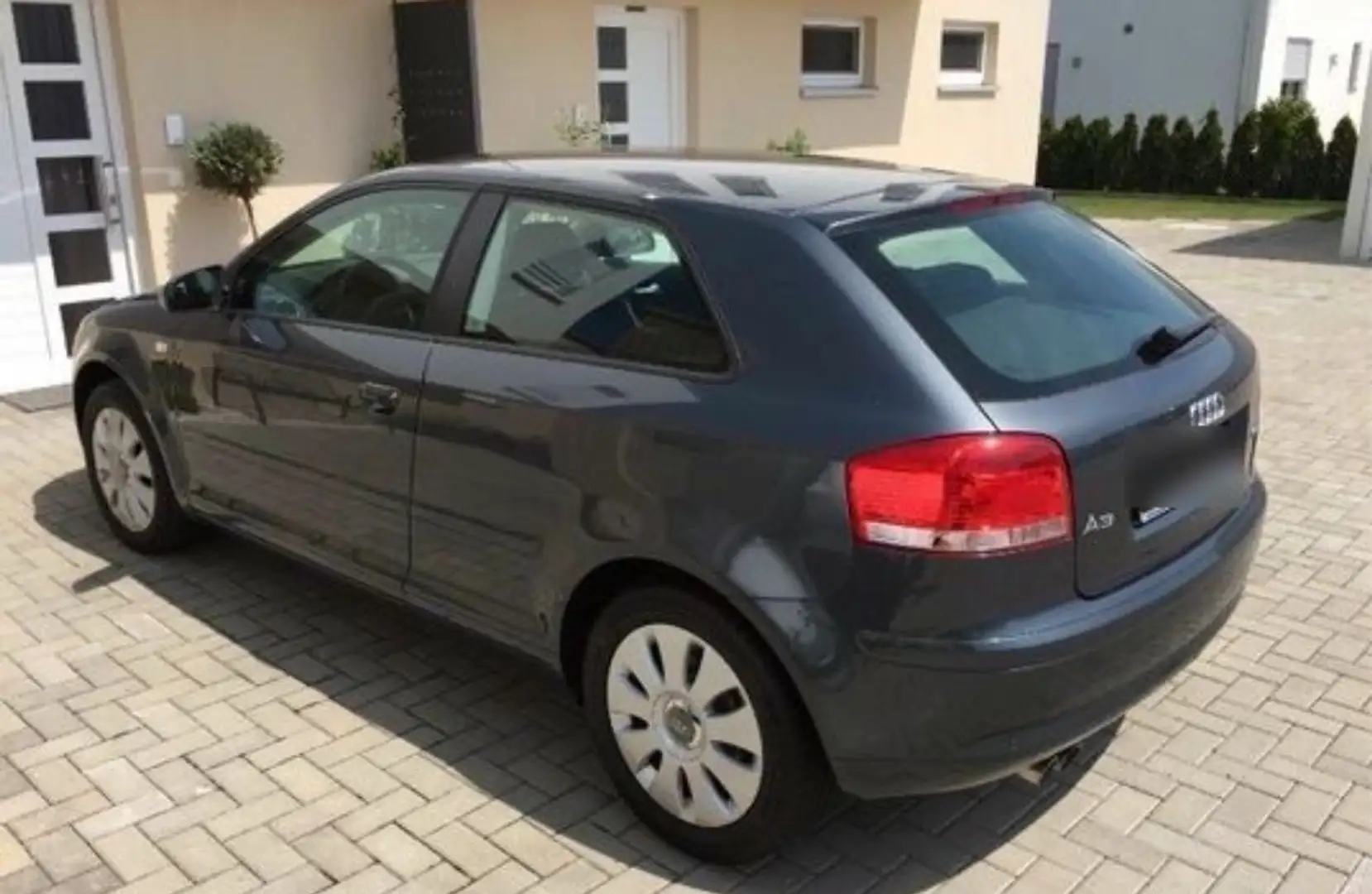Audi A3 1.4 TFSI Ambiente - 2