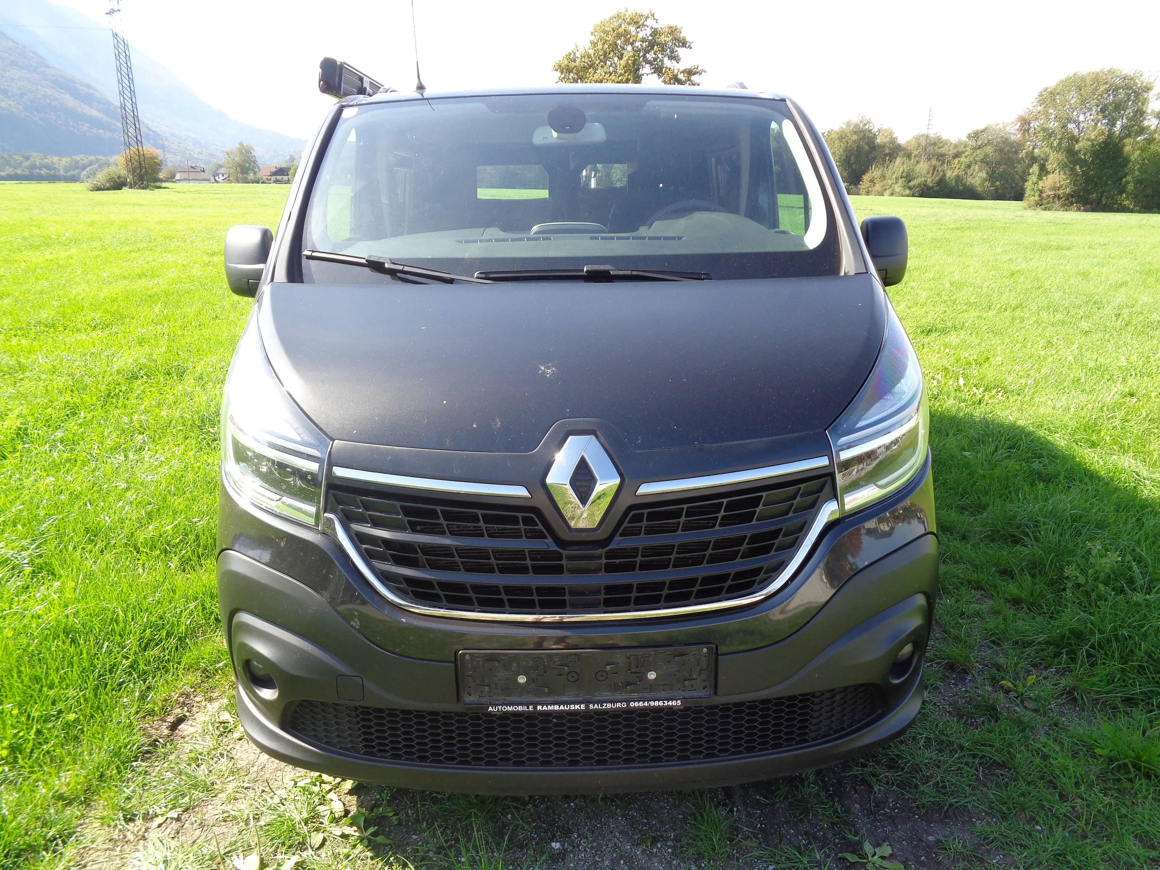 Renault Trafic 6- Sitzer Automatik — photo 14