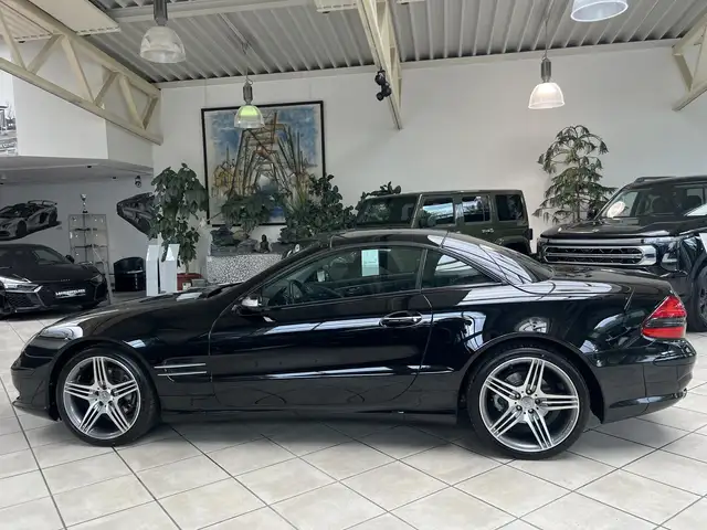 Mercedes-Benz SL view 11
