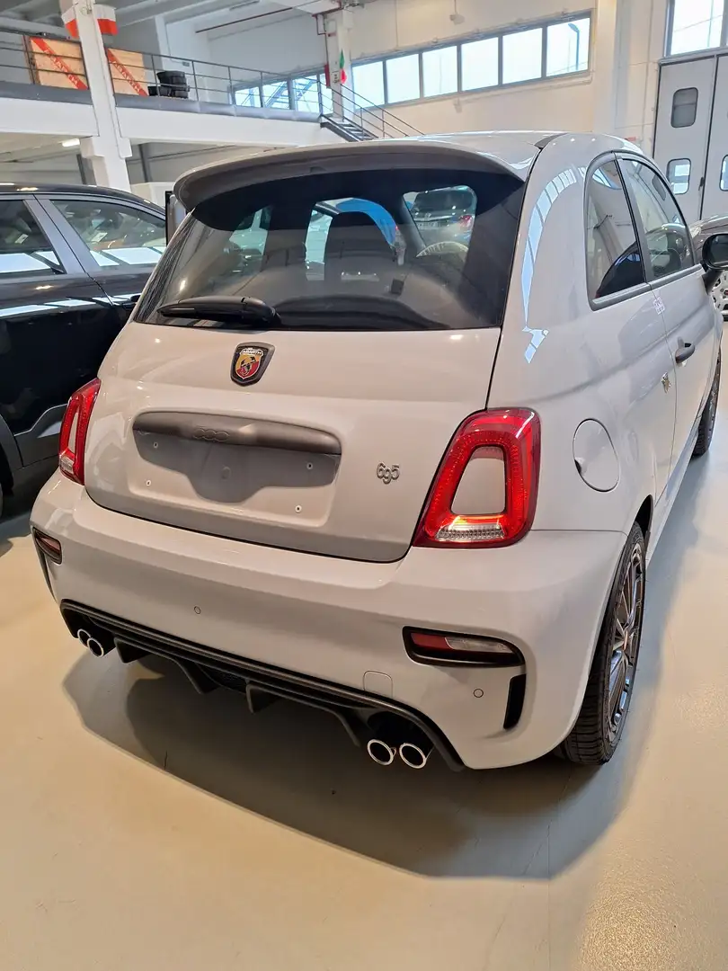 Abarth 695 1.4 t-jet 180cv - 2