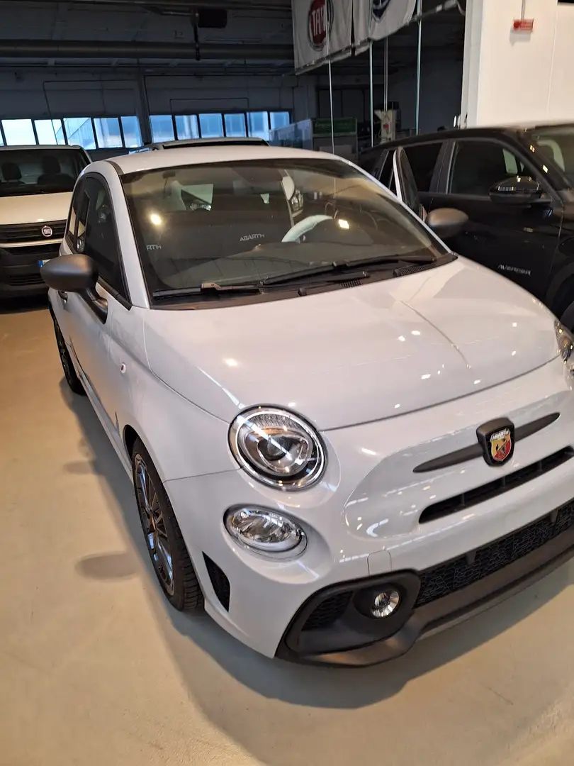 Abarth 695 1.4 t-jet 180cv - 1