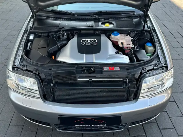 Audi A6 view 6