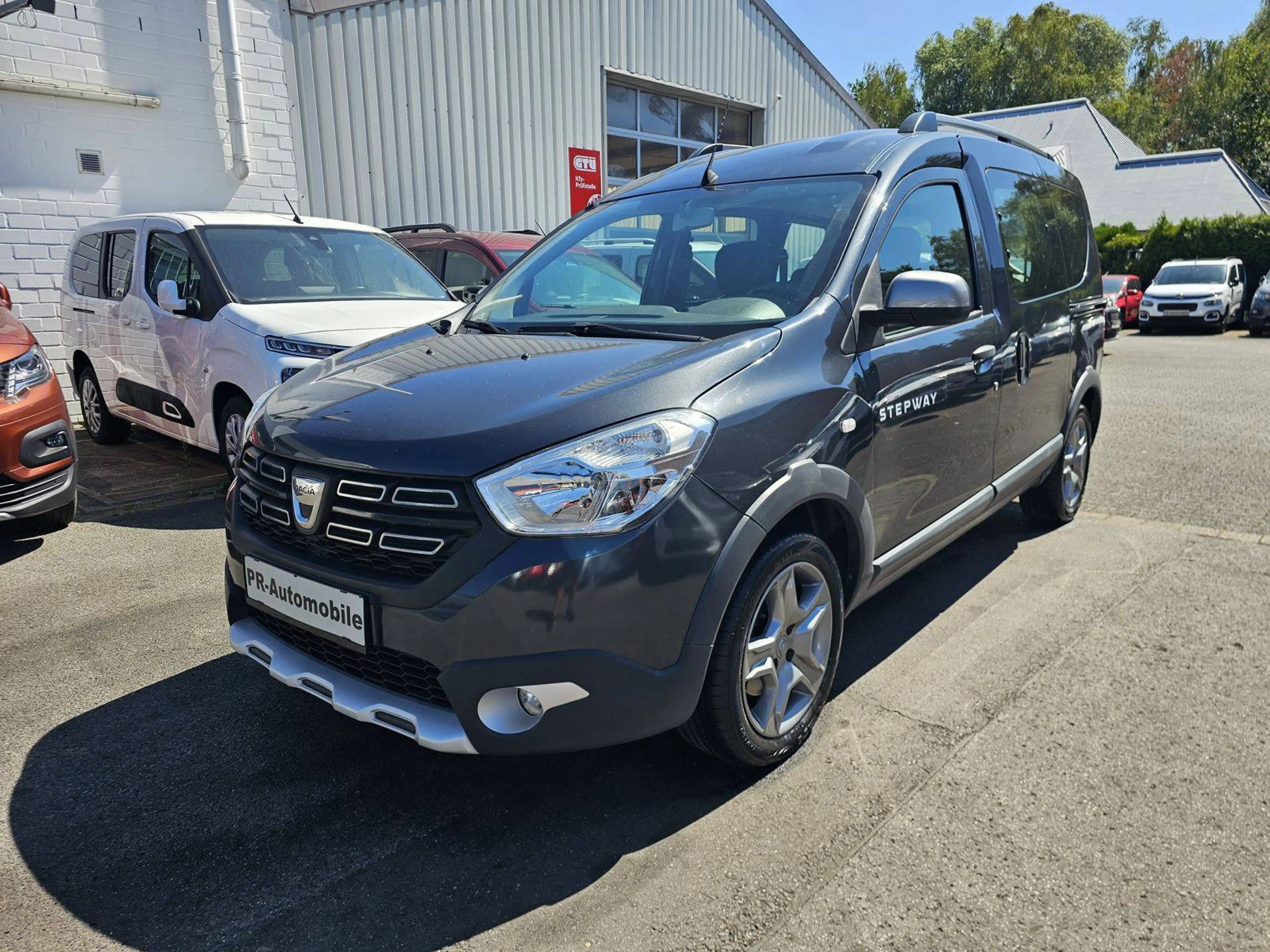 Dacia Dokker Dokker TCe 130 GPF Stepway Plus Navi+Cam