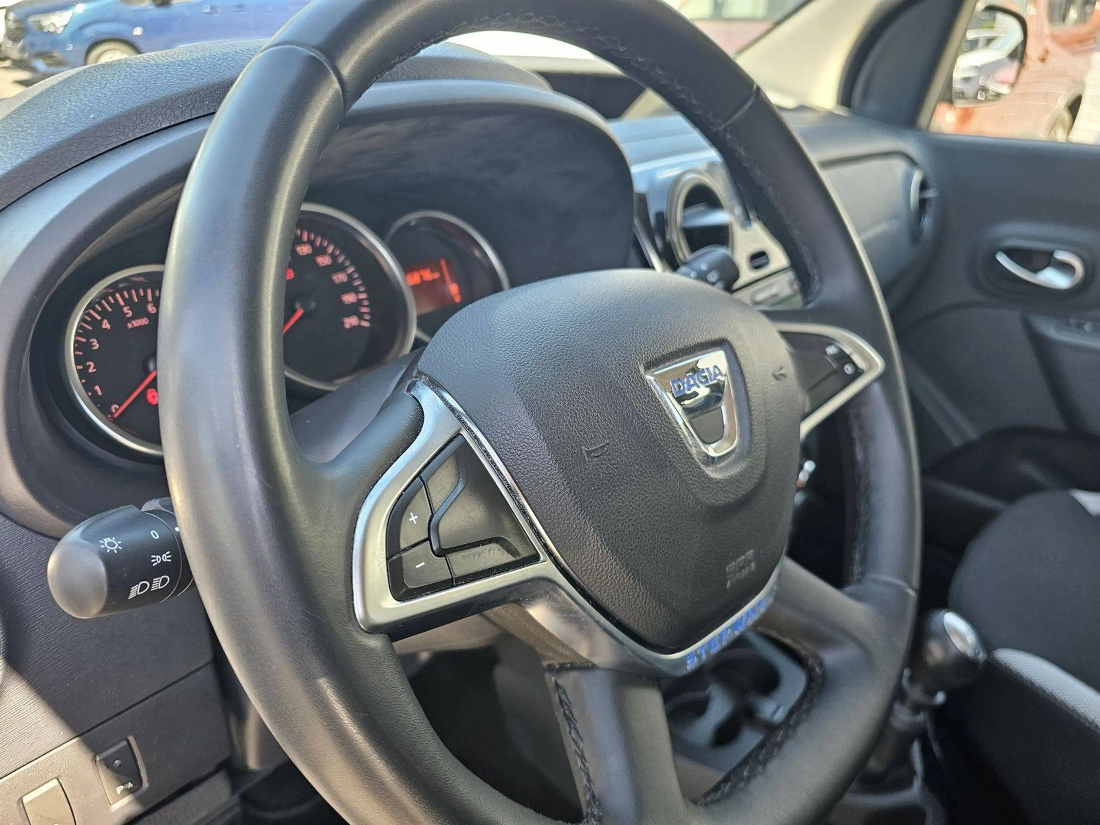 Dacia Dokker Dokker TCe 130 GPF Stepway Plus Navi+Cam — photo 10