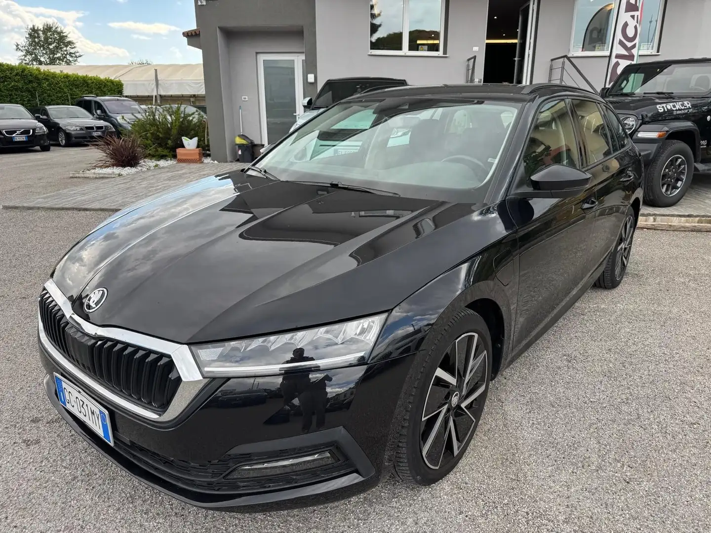 Skoda Octavia iV 1.4 TSI Plug-In Hybrid DSG Wagon Executive Nero - 1