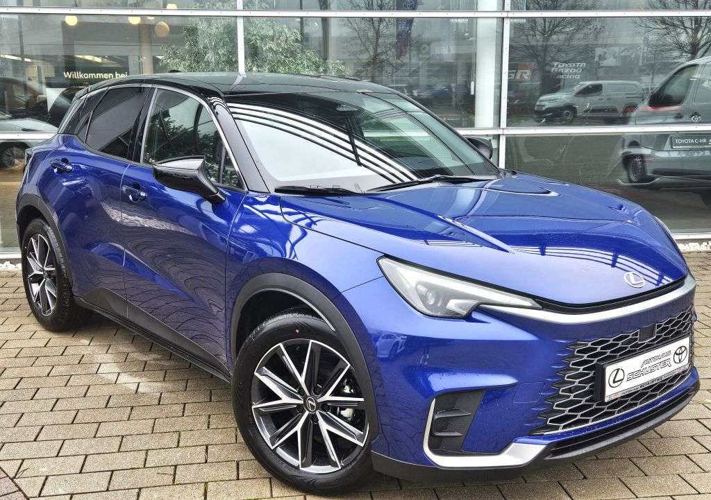 Lexus LBX