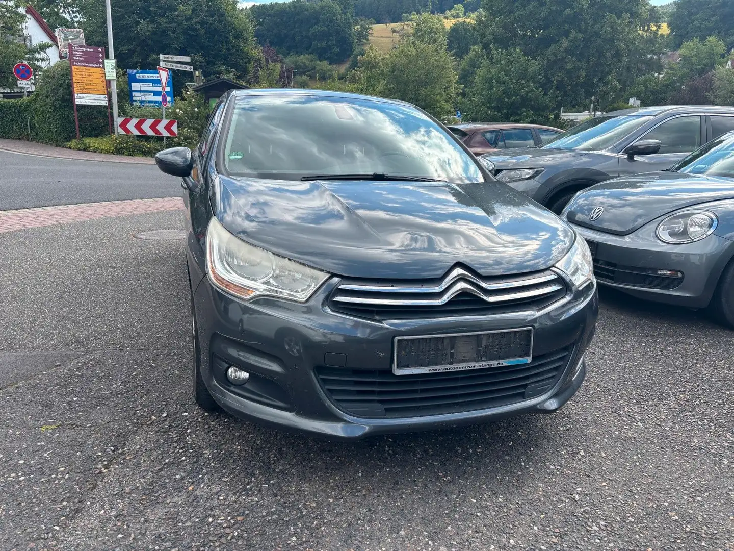 Citroen C4 Lim. Tendance Grau - 2